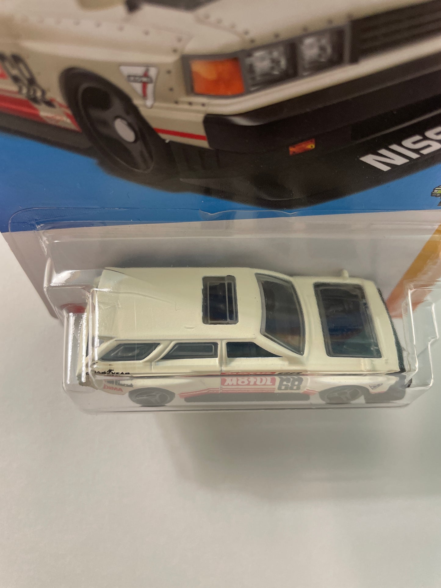 Hot Wheels 1/64 Nissan Maxima Drift Car Beige