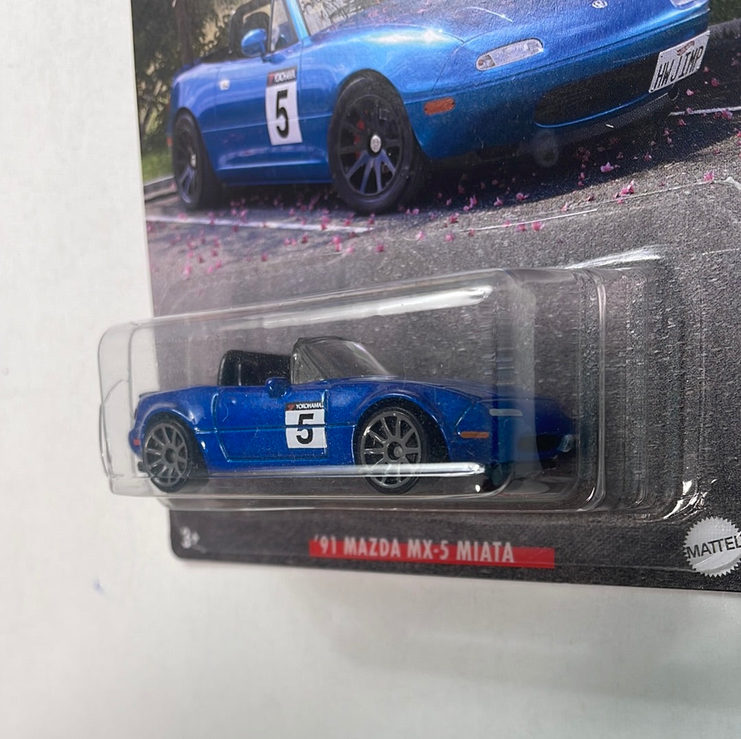Hot Wheels ‘91 Mazda MX-5 Miata Blue - Japanese Classics - Damaged Card