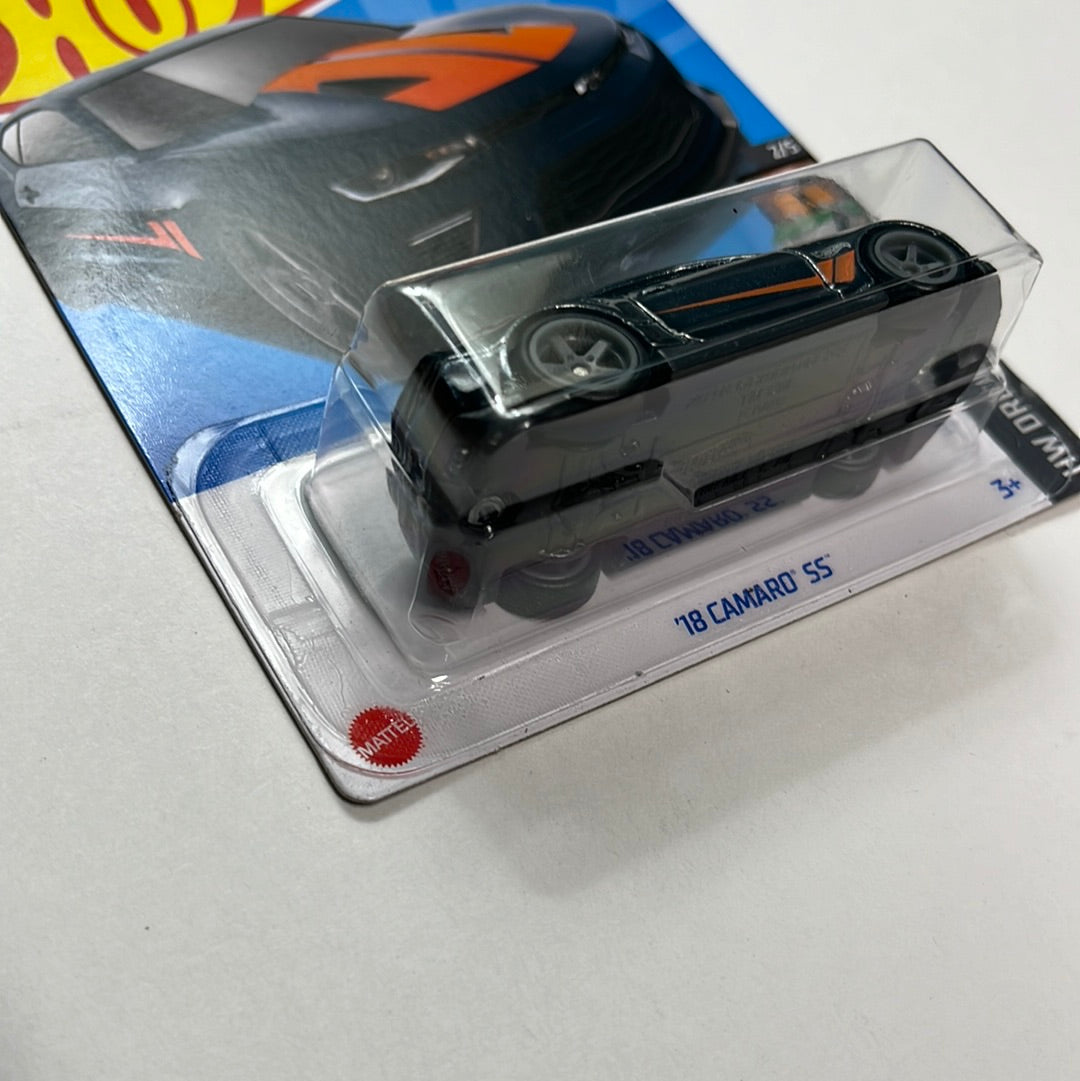 Hot Wheels Super Treasure Hunt ‘18 Camaro SS
