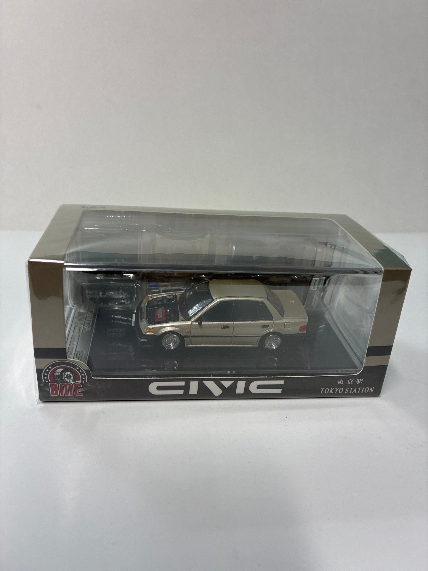 BM Creations 1/64 Tokyo Station Exclusive Edition Honda Civic EF2 Champagne - 64B0451