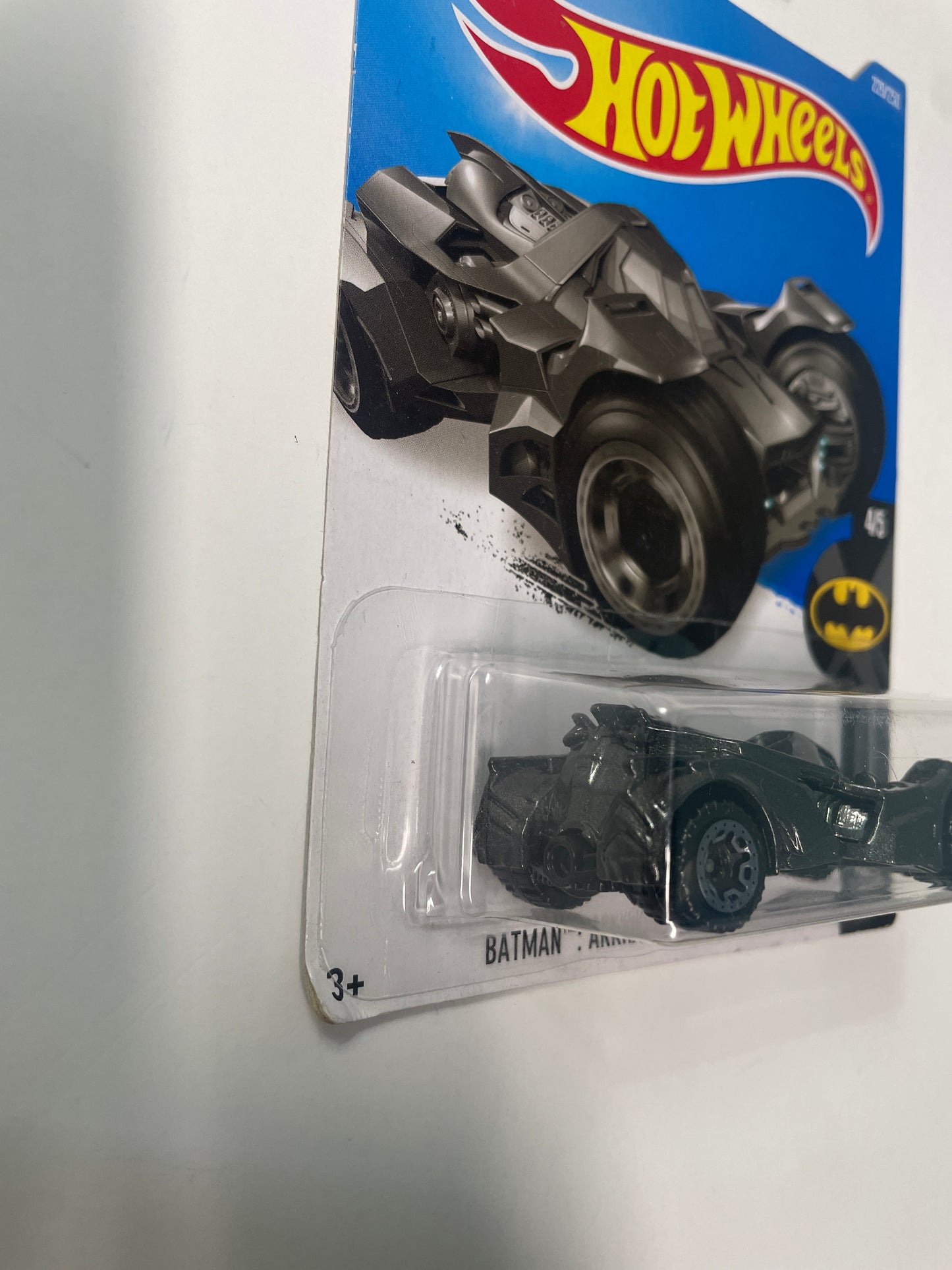 Hot Wheels 1/64 Batman : Arkham Knight Batmobile Grey - Damaged Card
