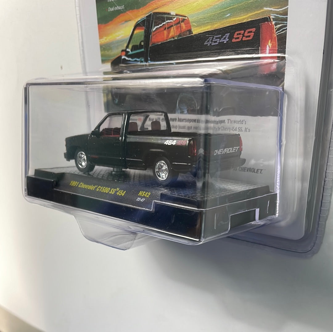 M2 Machines 1/64 1991 Chevrolet C1500 SS 454 Black