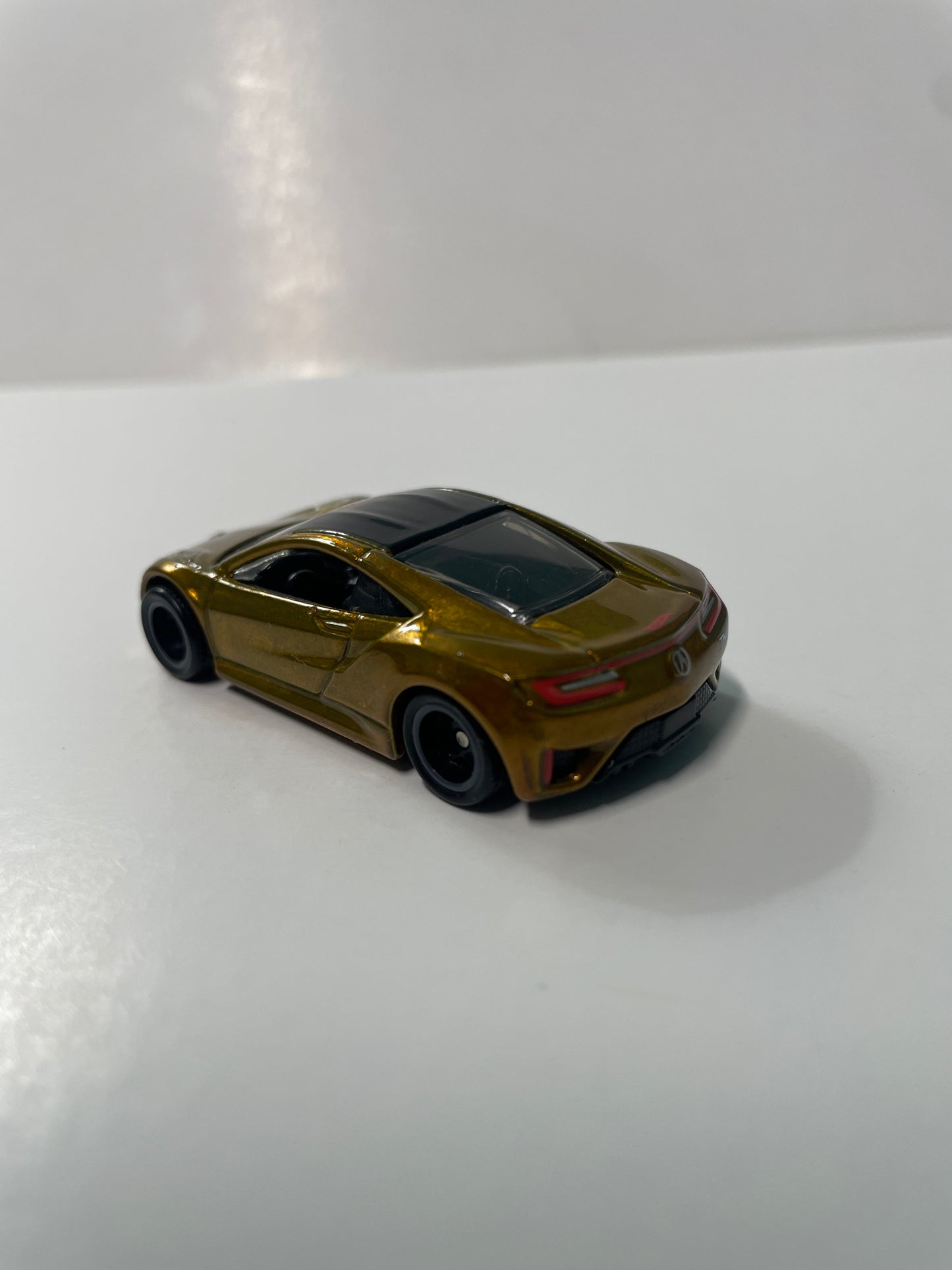*Loose* Hot Wheels 1/64 Super Treasure Hunt ‘17 Acura NSX Gold