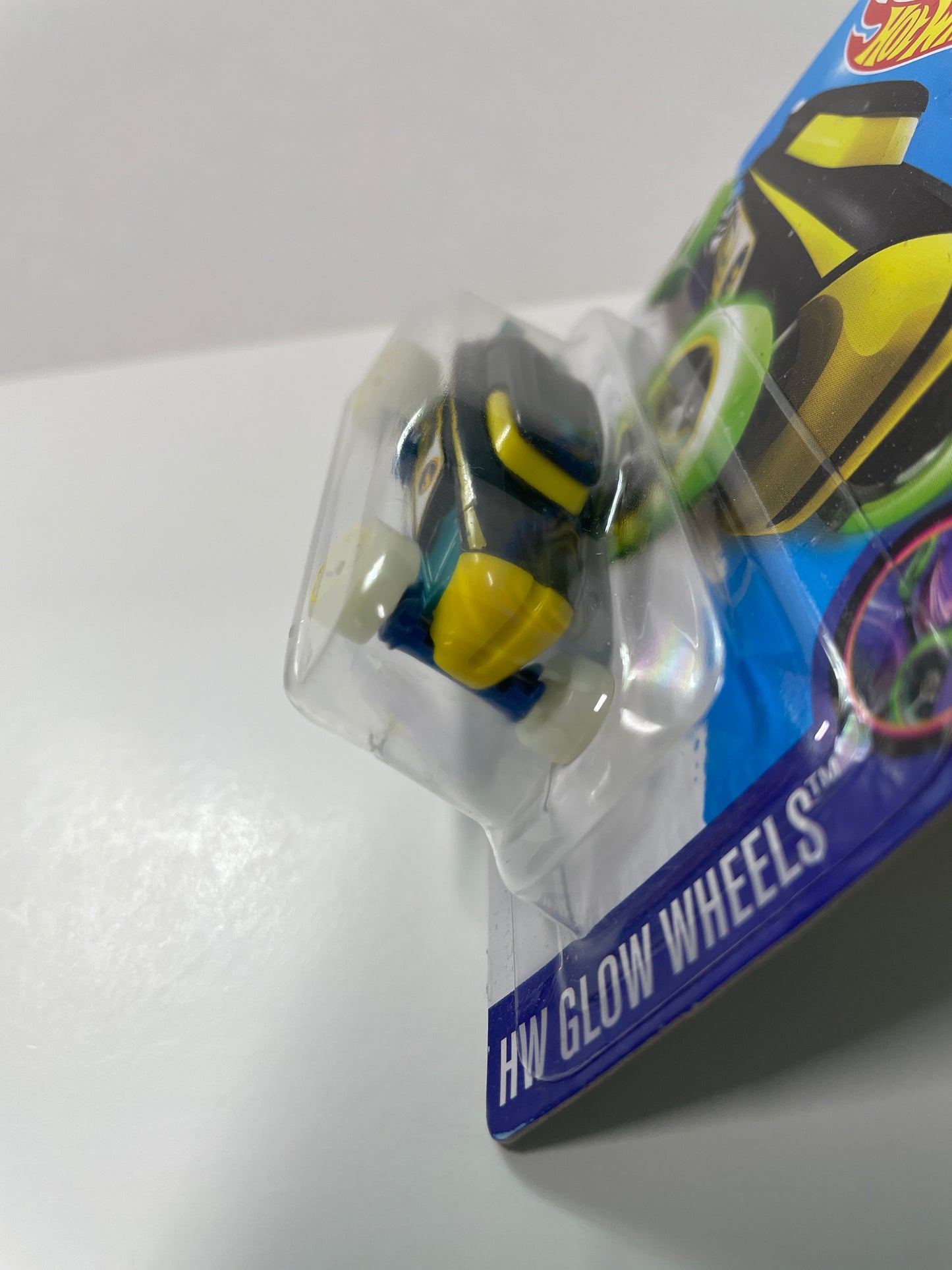 Hot Wheels 1/64 Treasure Hunt Short Card Rip Rod Black & Blue