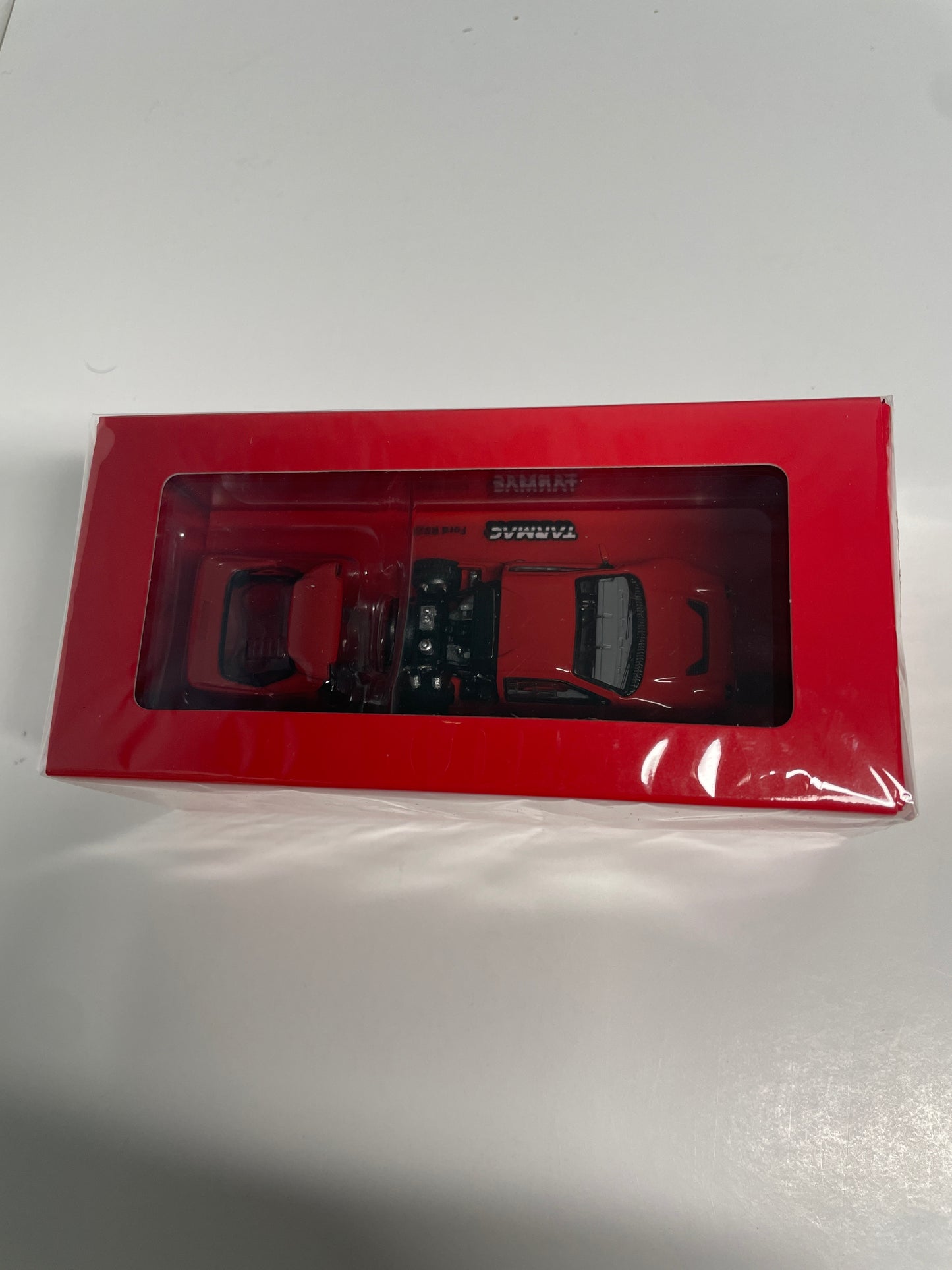 Tarmac Works 1/64 Ford RS200 Red - HOBBY64