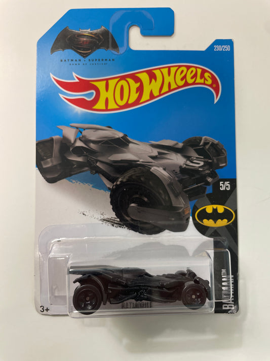 Hot Wheels 1/64 Batman v Superman Batmobile Black - Damaged Card