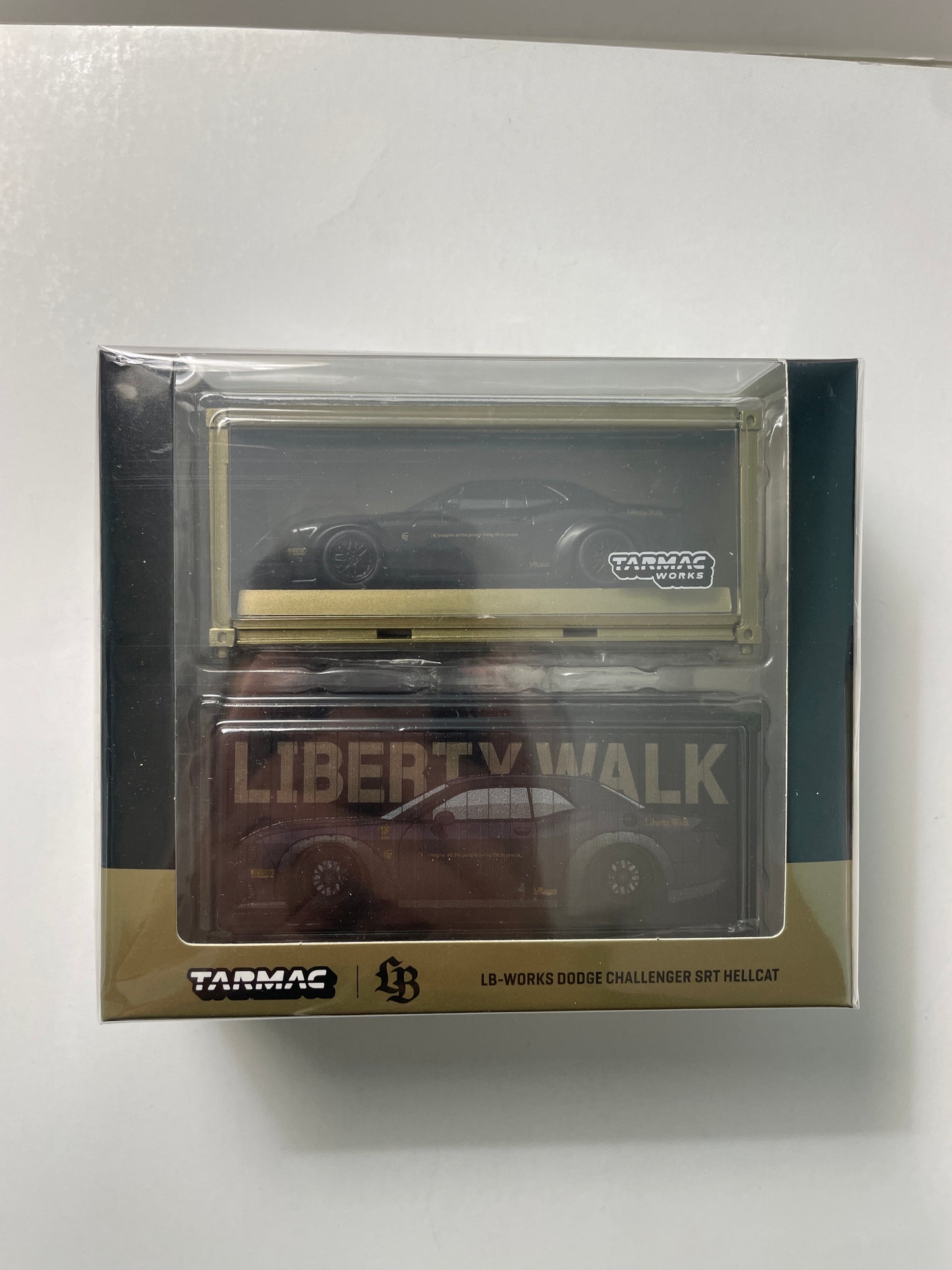 Tarmac Works 1/64 LB-WORKS Dodge Challenger SRT Hellcat Black Metallic - GLOBAL64 - T64G-TL039-BK