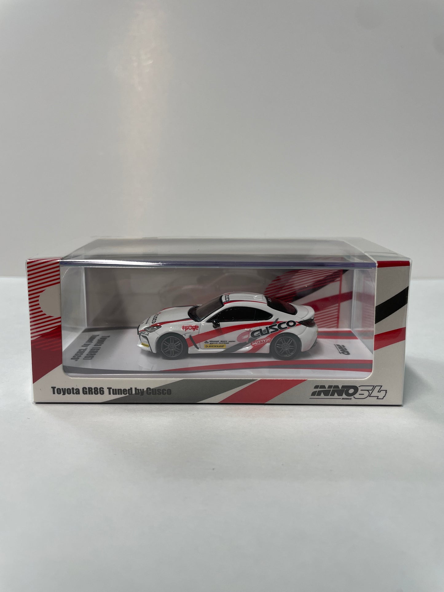 Inno64 1/64 Toyota GR86 Tuned by Cusco - White & Red - IN64-GR86-CUSCO