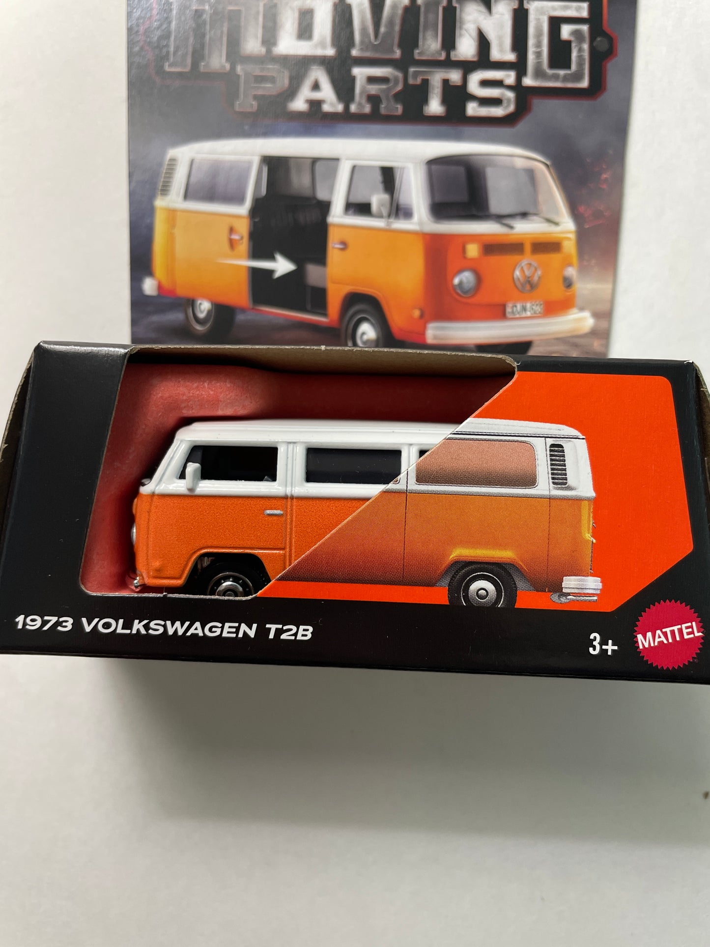 Matchbox 1/64 Moving Parts 1973 Volkswagen T2B Orange & White - JND36