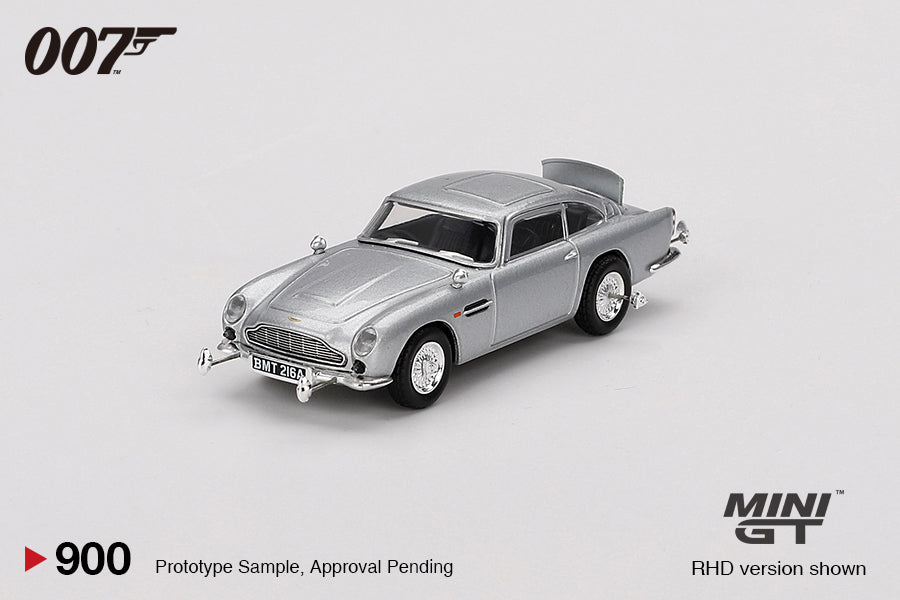 Mini GT 1/64 James Bond Is Back In Action Goldfinger 007 Aston Martin DB5 Silver