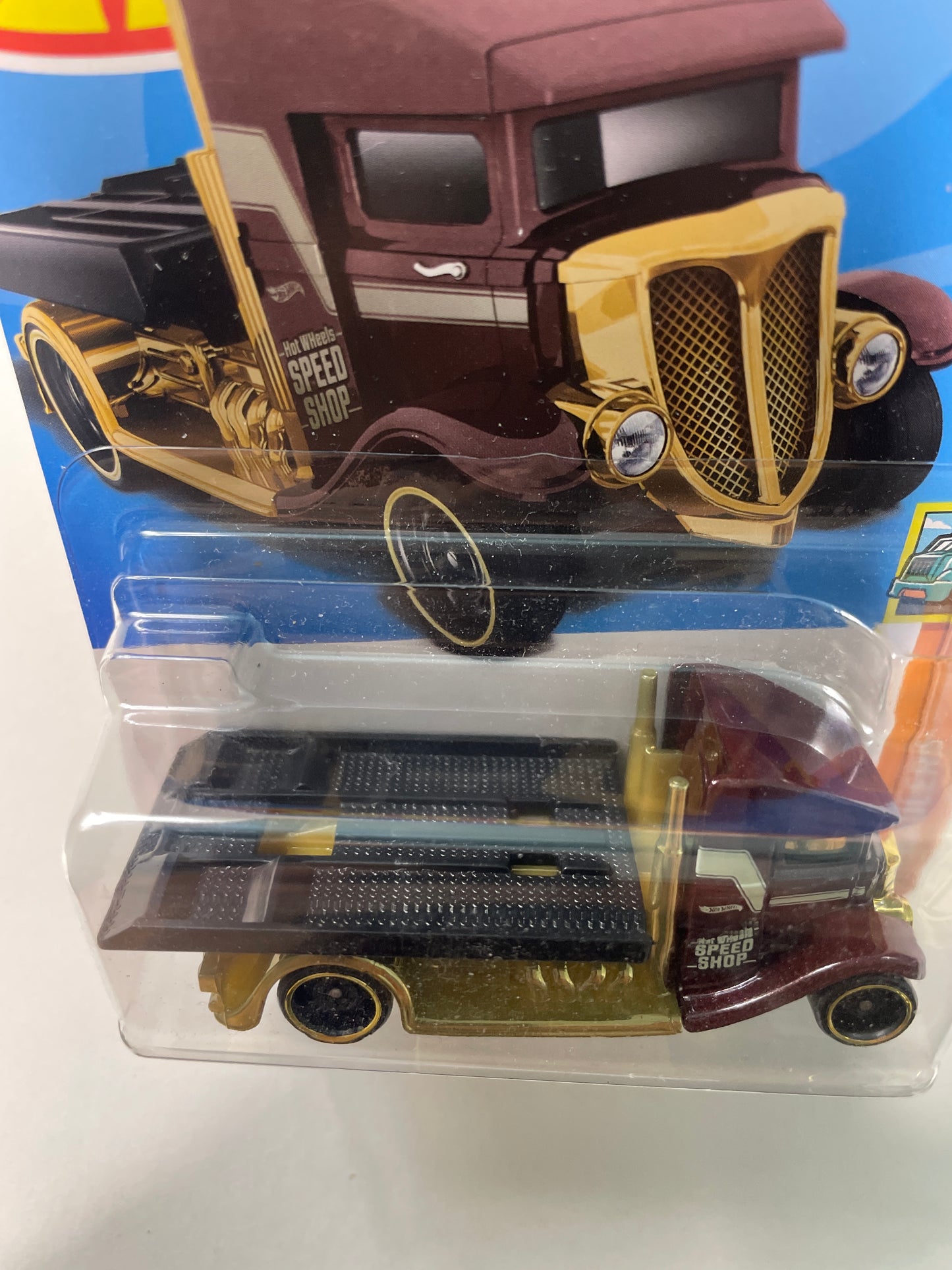 Hot Wheels 1/64 Fast-Bed Hauler Brown