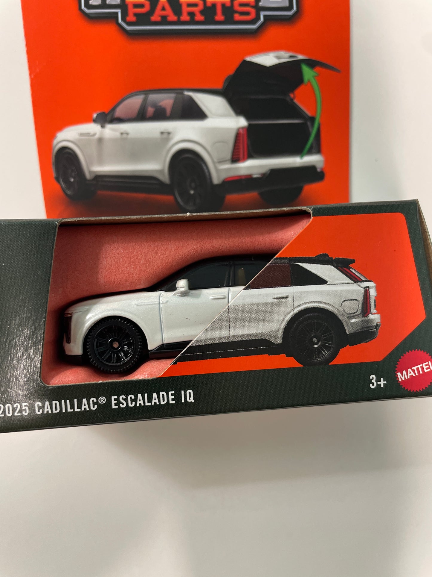 Matchbox 1/64 Moving Parts 2025 Cadillac Escalade IQ White