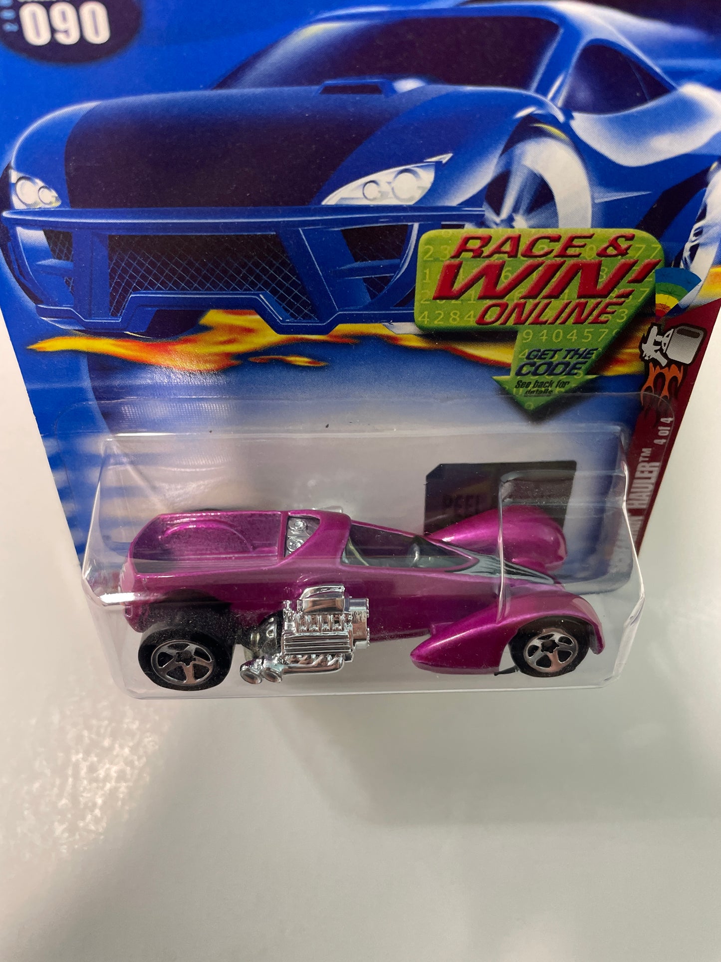 Hot Wheels 1/64 Screamin’ Hauler Pink - Damaged Box