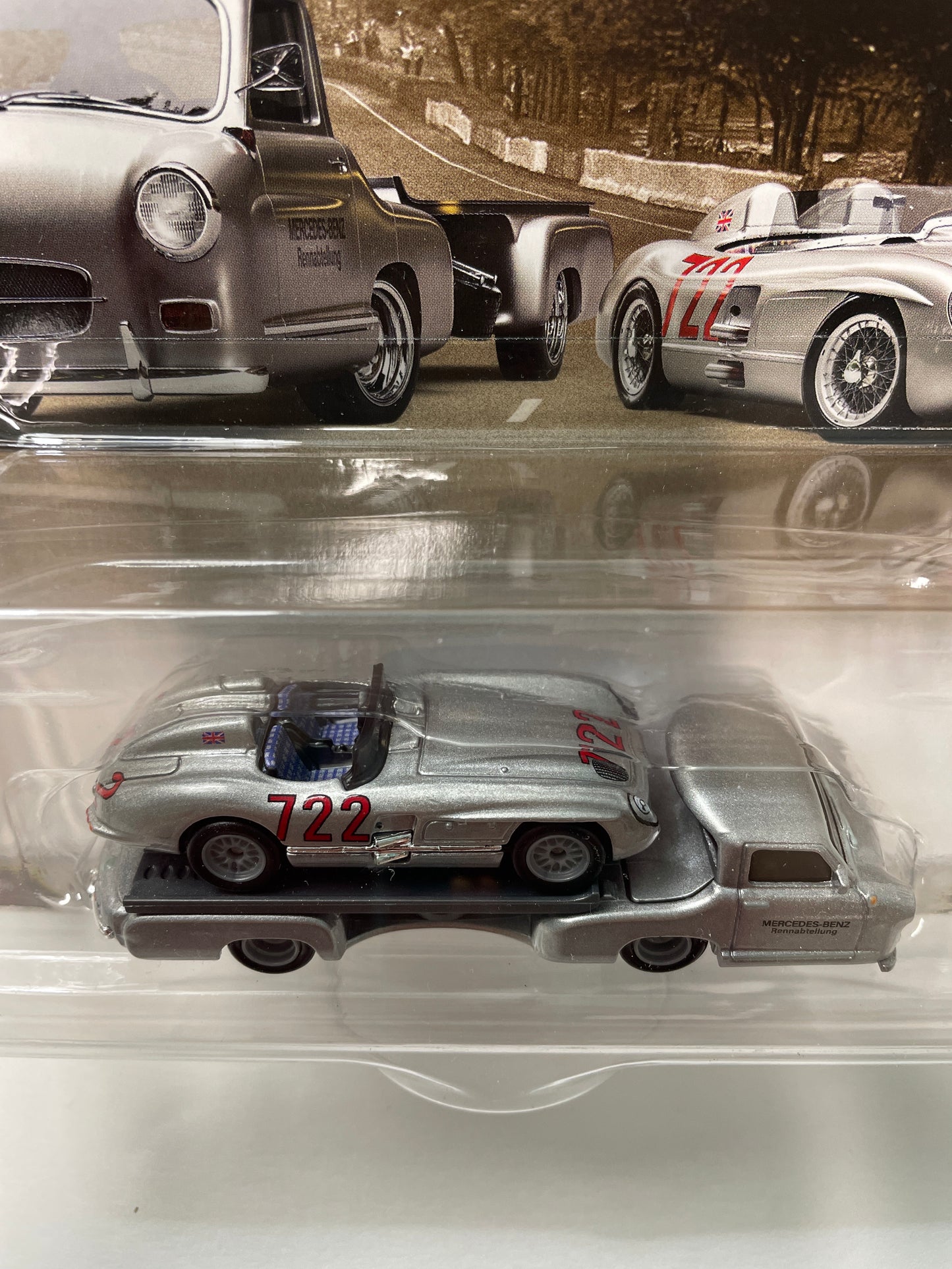 Hot Wheels 1/64 Car Culture Team Transport Mercedes-Benz 300 SLR & Mercedes-Benz Renntransporter Silver - JHX90