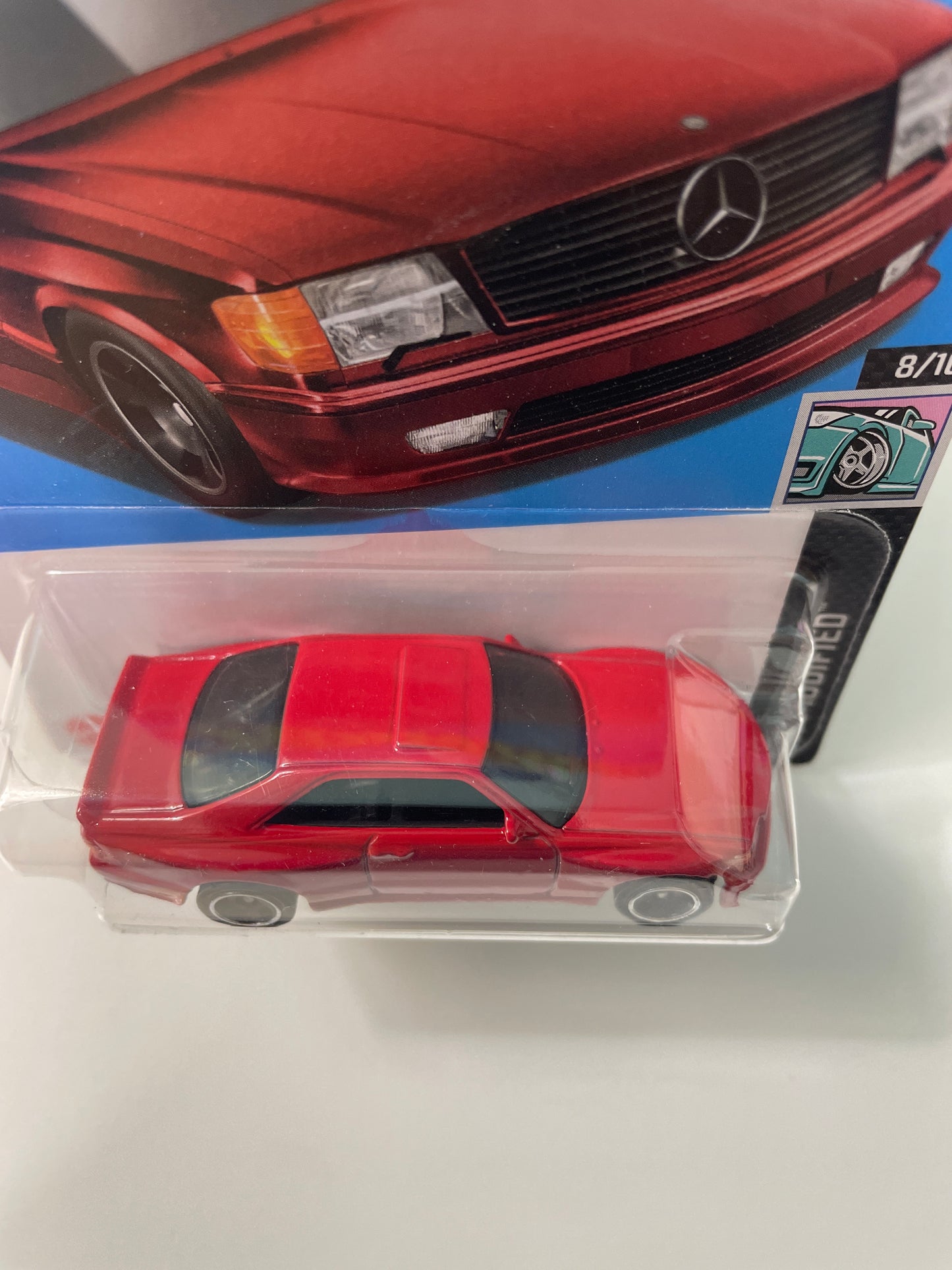 Hot Wheels 1/64 ‘89 Mercedes- Benz 560 Sec AMG Red - Damaged Card
