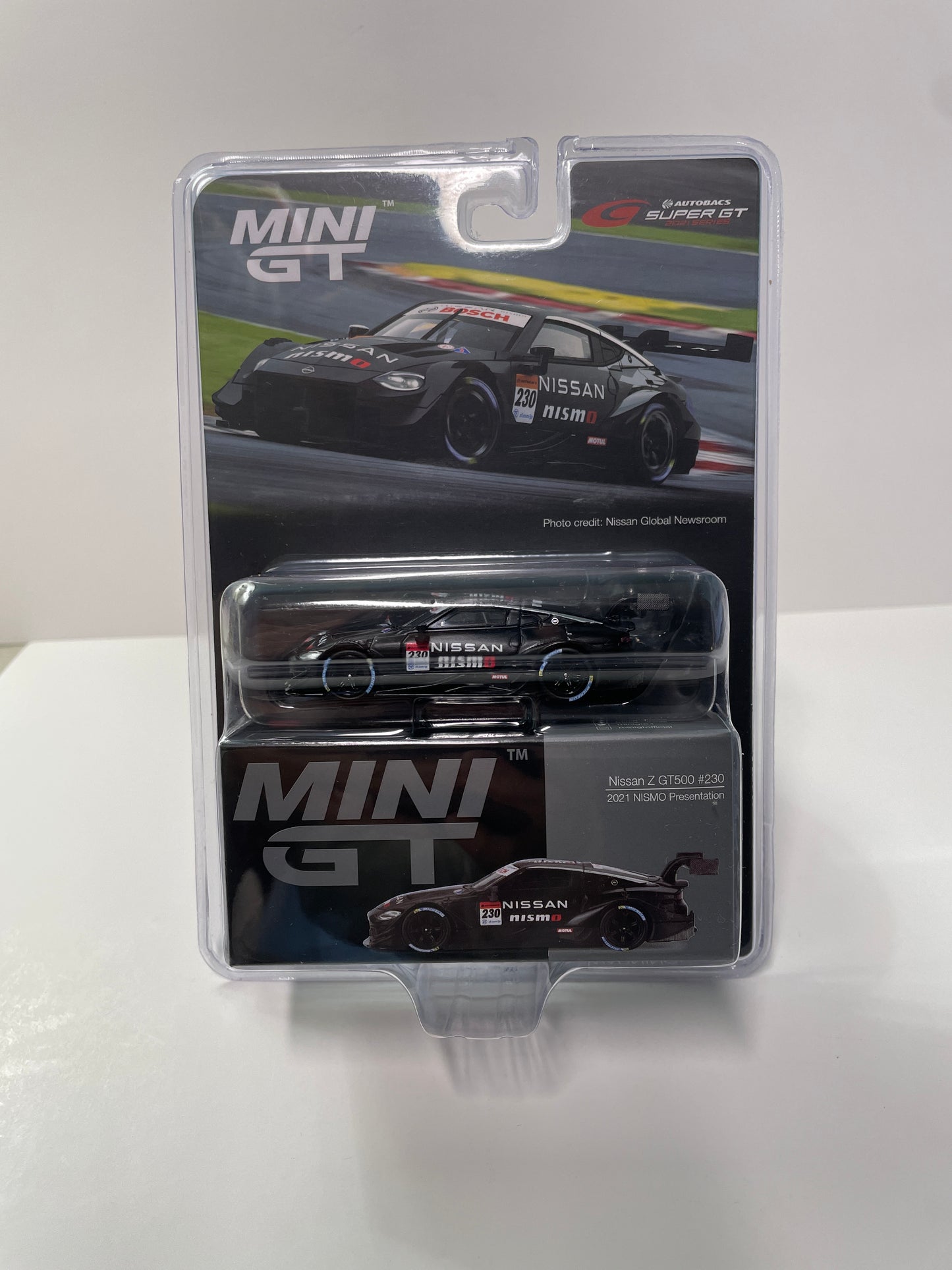 Mini GT 1/64 Autobacs Super GT Nissan Z GT500 #230 2021 NISMO Presentation Black