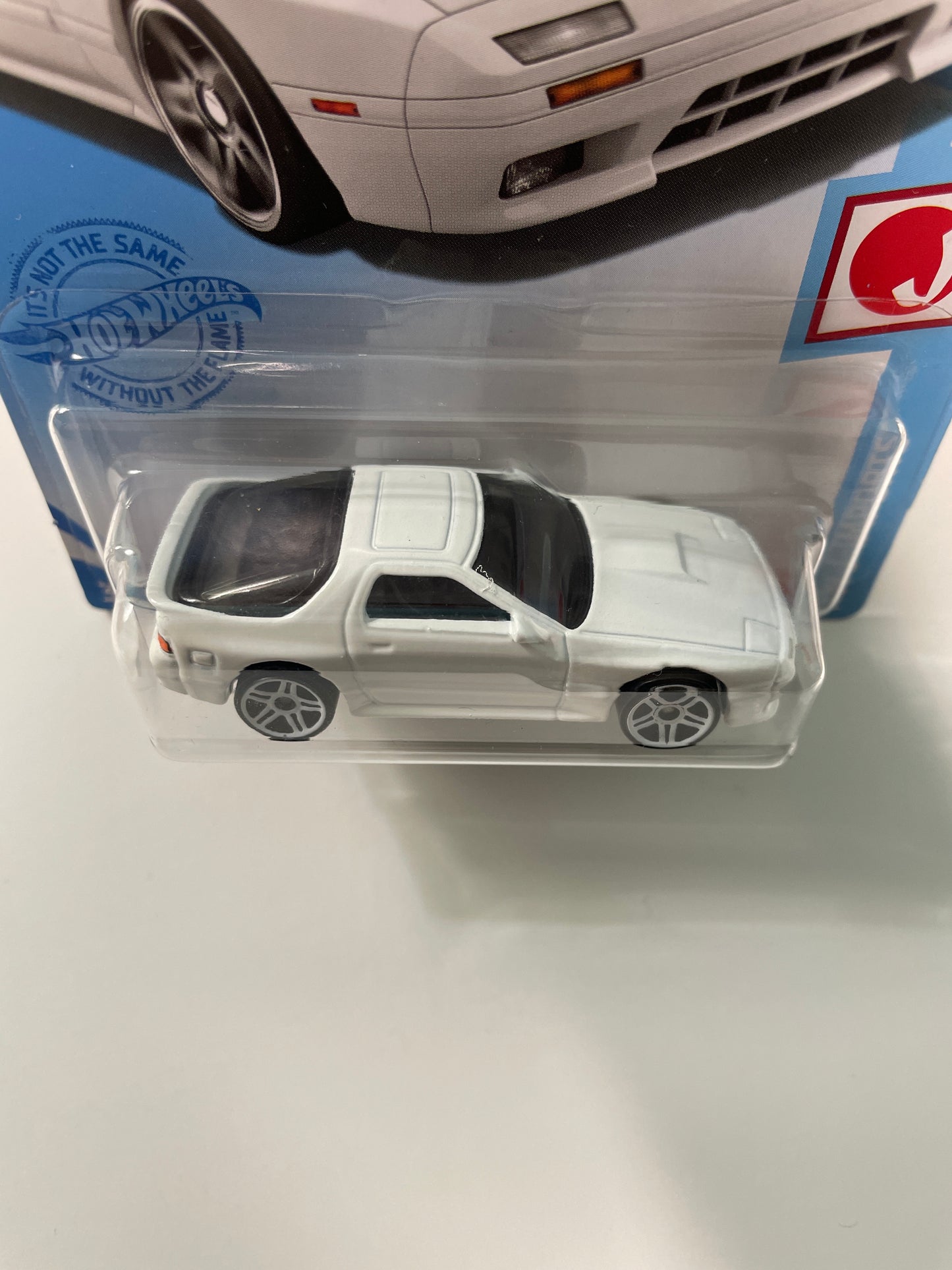 Hot Wheels 1/64 ‘89 Mazda Savanna RX-7 FC3S White