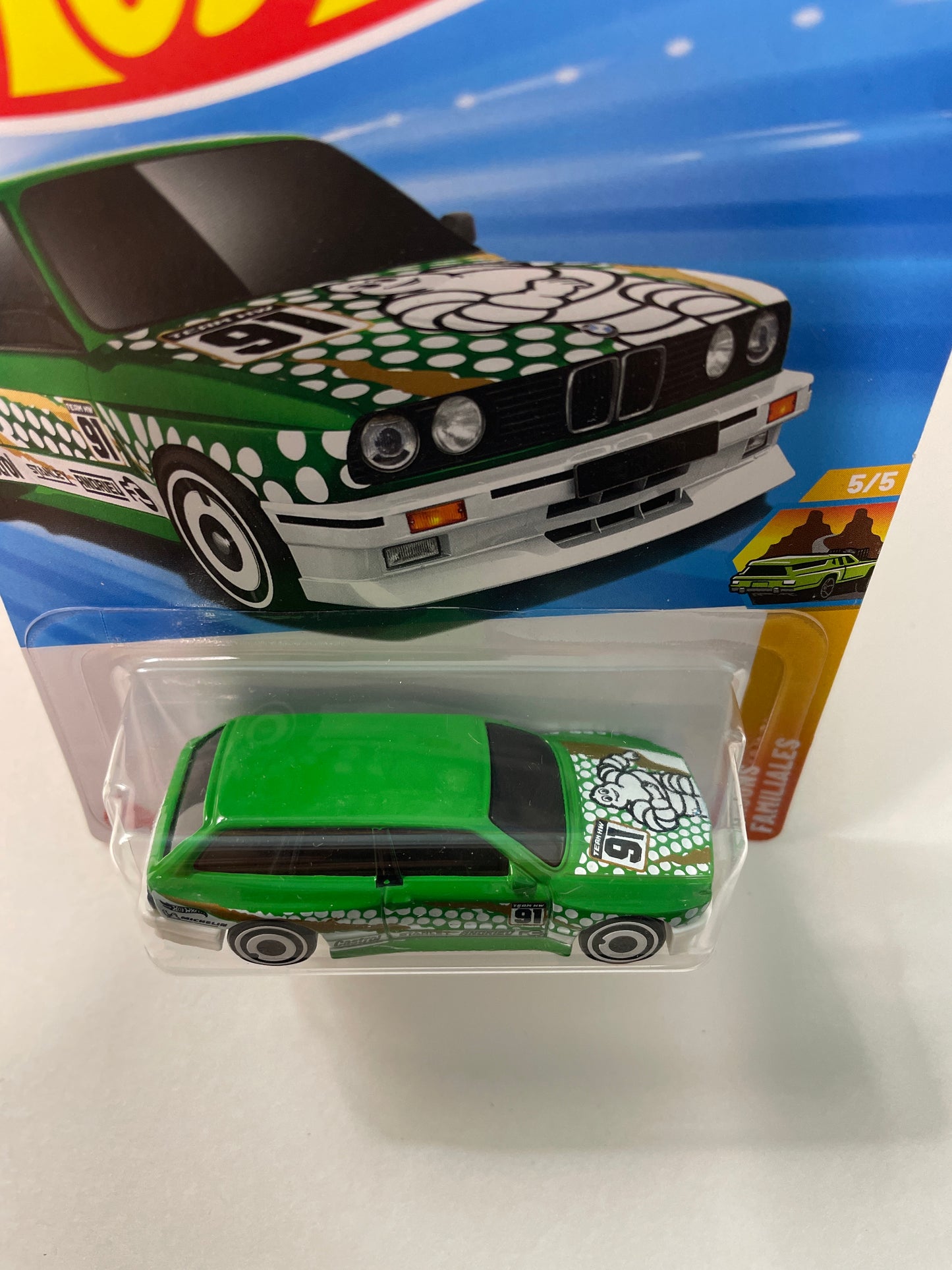 Hot Wheels 1/64 BMW M3 Wagon/ Remorque Green