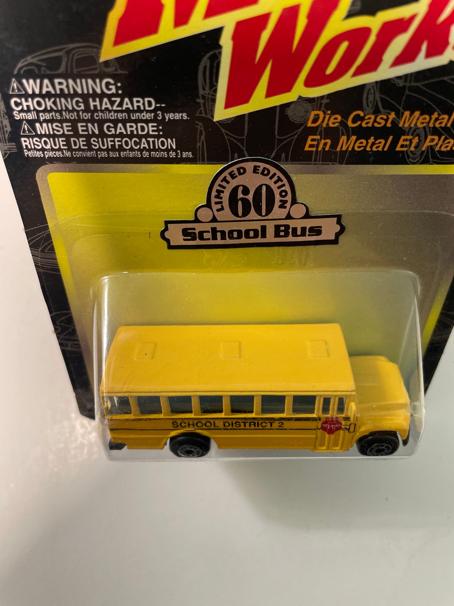 Maisto 1/64 Motor Works School Bus Yellow - Damaged Box