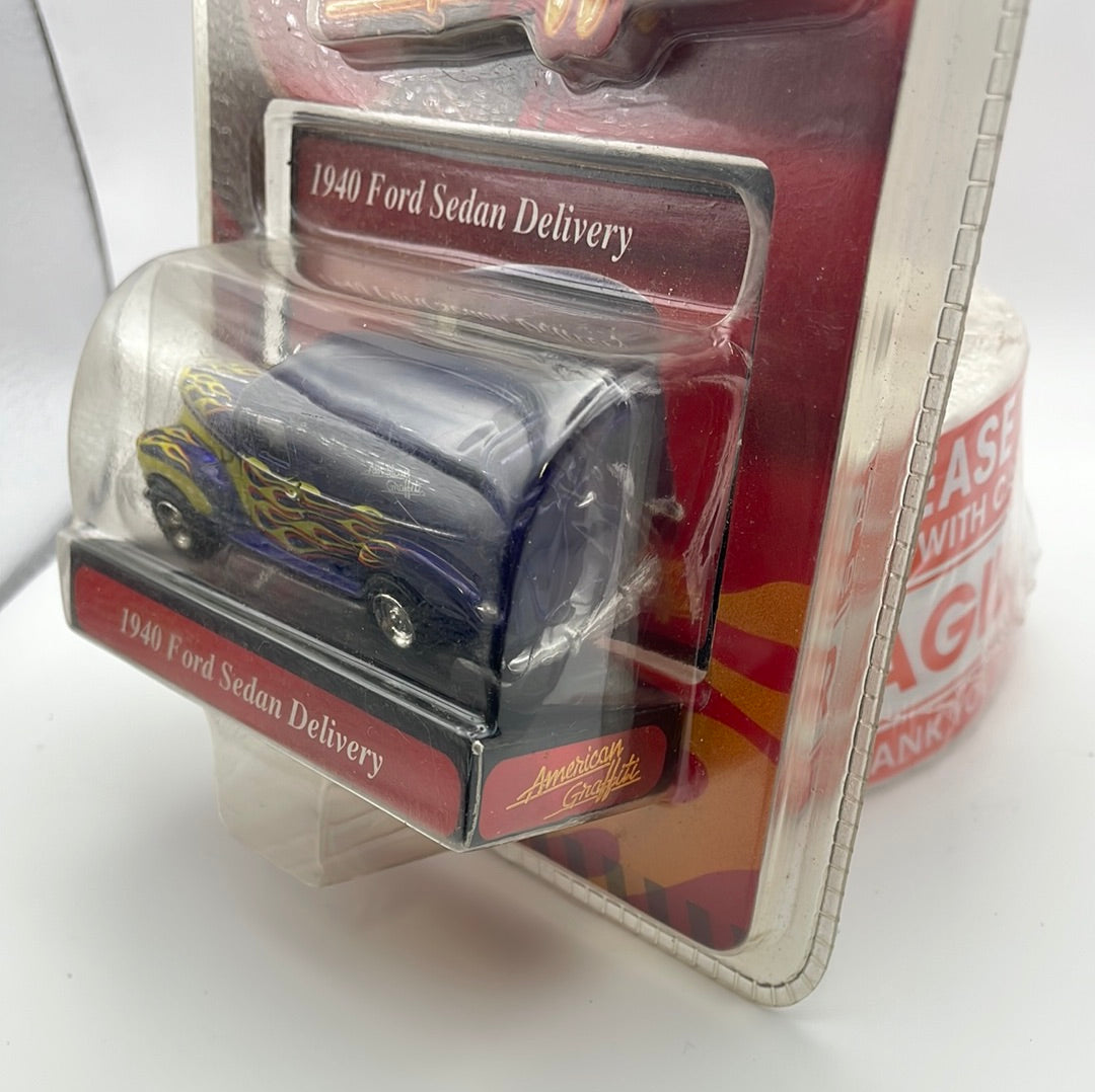 Motor Max 1/64 American Graffiti 1940 Ford Sedan Delivery Blue & Yellow - Damaged Card