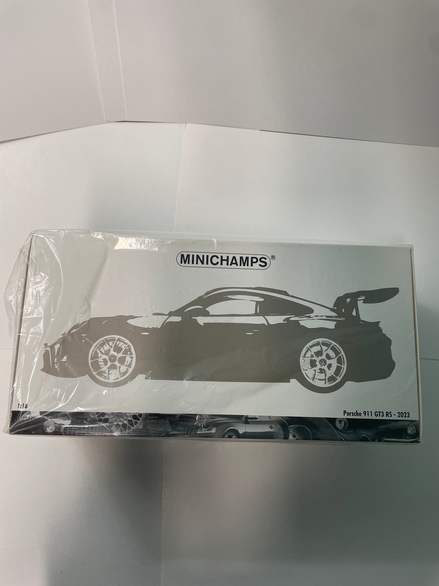 Minichamps 1/18 Porsche 911 GT3 RS-2023 Silver - 110 062044