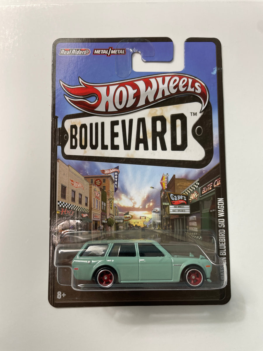 Hot Wheels 1/64 Boulevard ‘71 Datsun Bluebird 510 Wagon Green - Damage