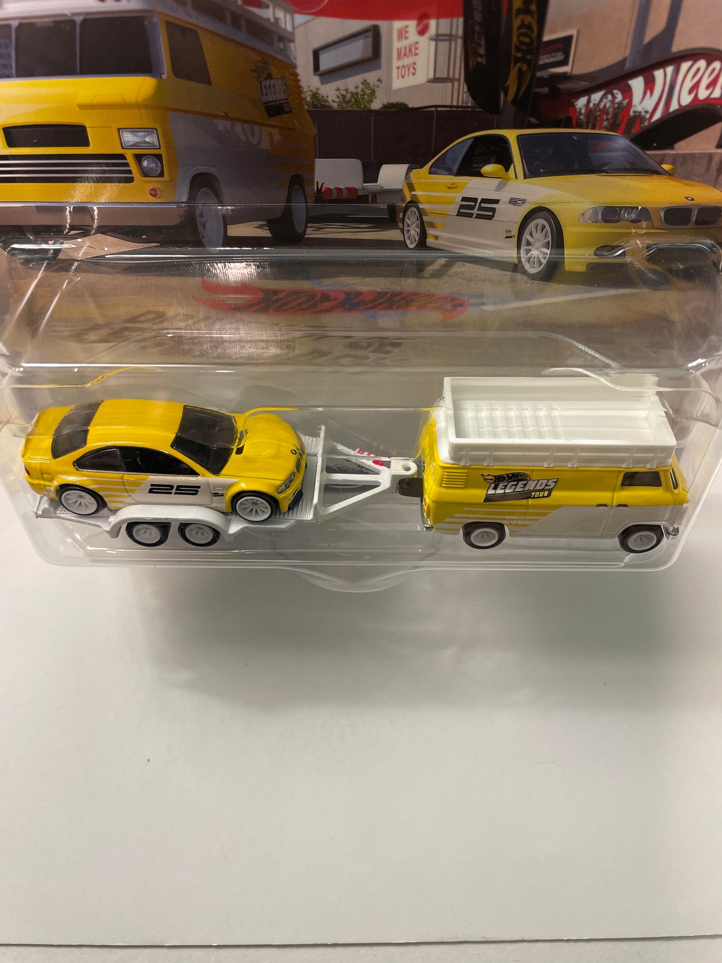 Hot Wheels 1/64 Car Culture Team Transport BMW M3 w/ HW Rally Hauler Yellow & White - JMF93