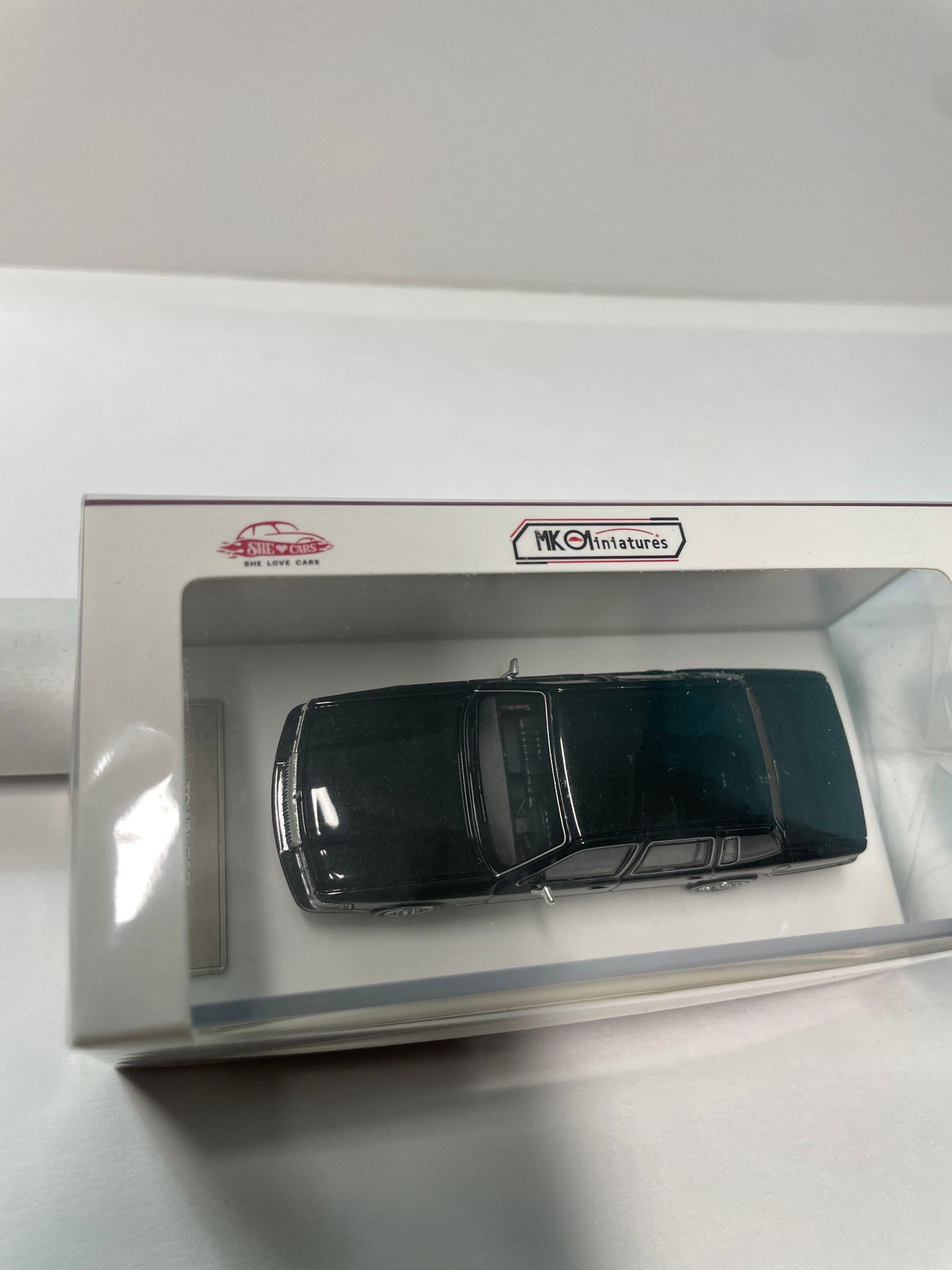 MK Miniatures 1/64 2025 Auto Expo Singapore Lincoln Town Car Black