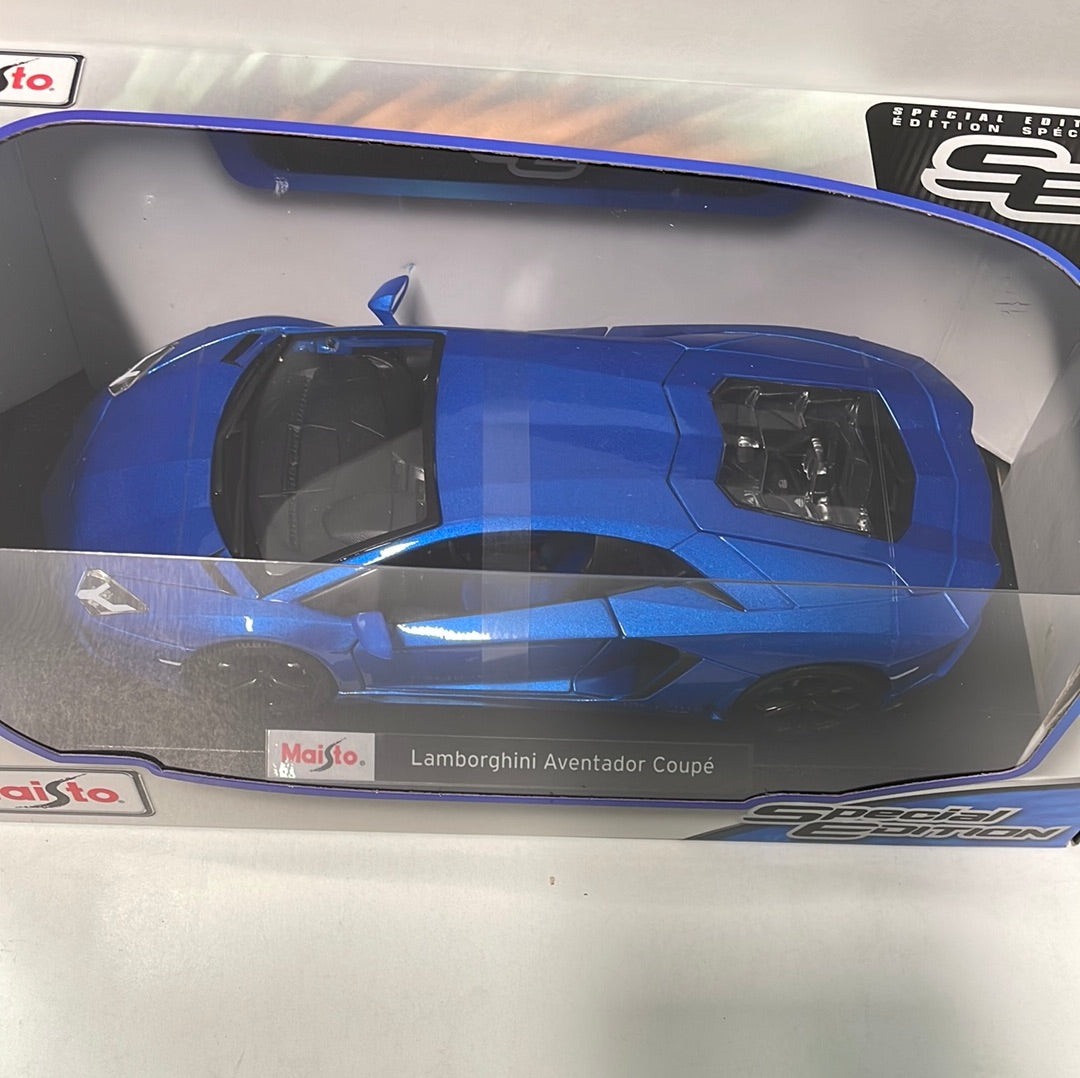 1/18 Maisto Aventador Coupé Blue Flipn Diecast