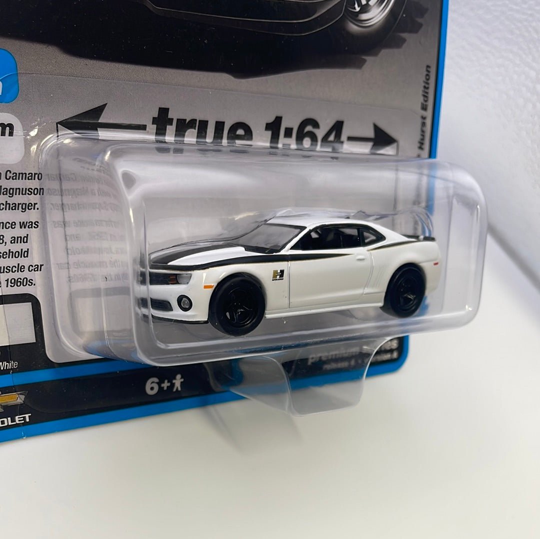 Auto World 1/64 Modern Muscle Version A 2010 Chevy Camaro Hurst Edition Summit White