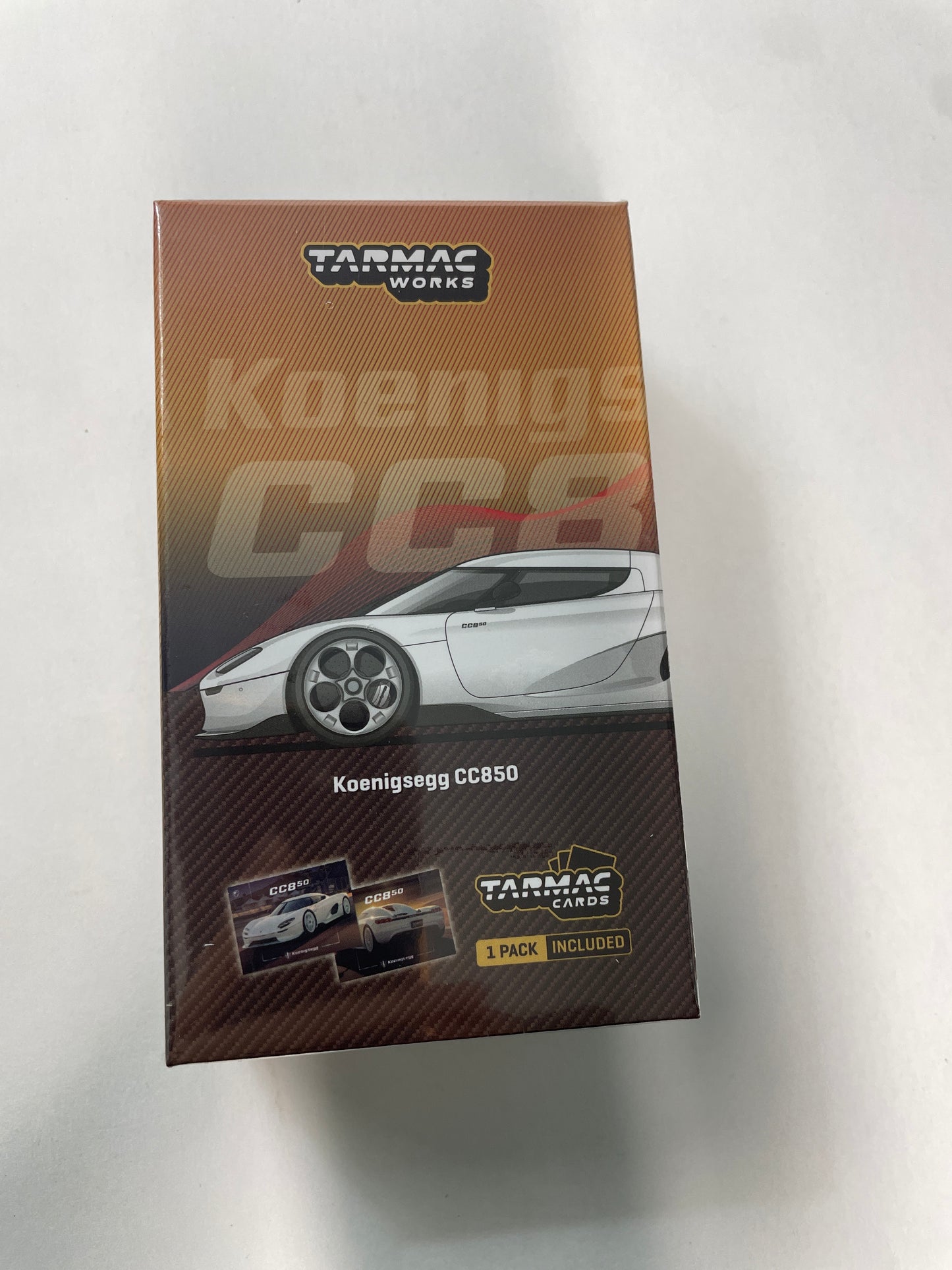 Tarmac Works 1/64 Koenigsegg CC850 White with Tarmac Cards Combo Set - GLOBAL64 - T64G-TL051-WH