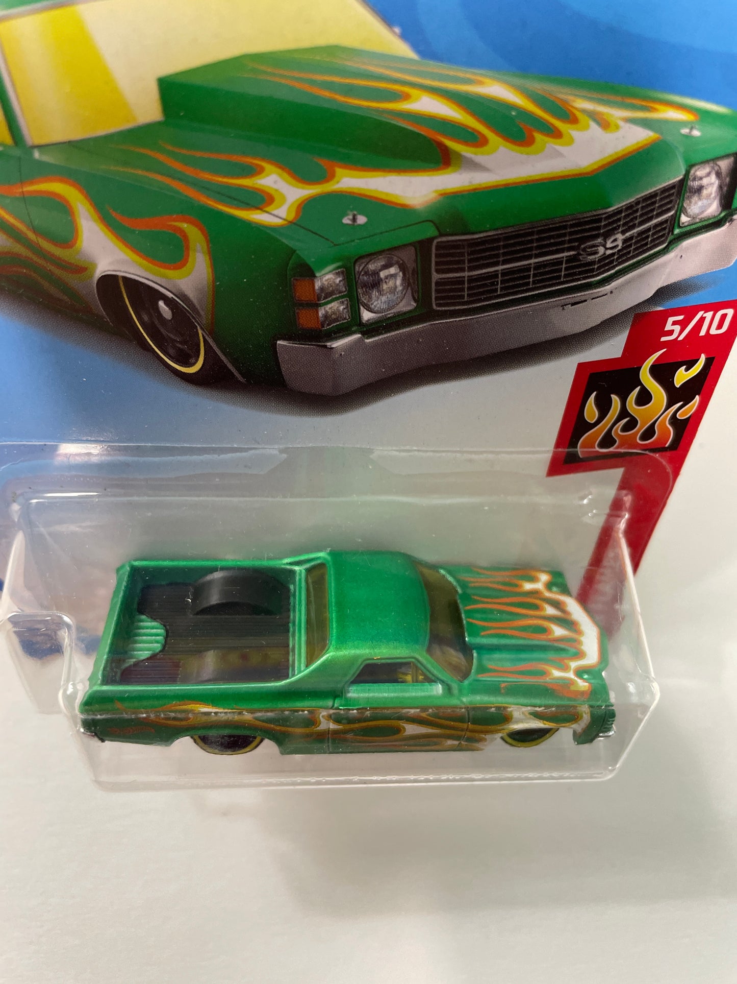 Hot Wheels 1/64 ‘71 El Camino Green - Damaged Box
