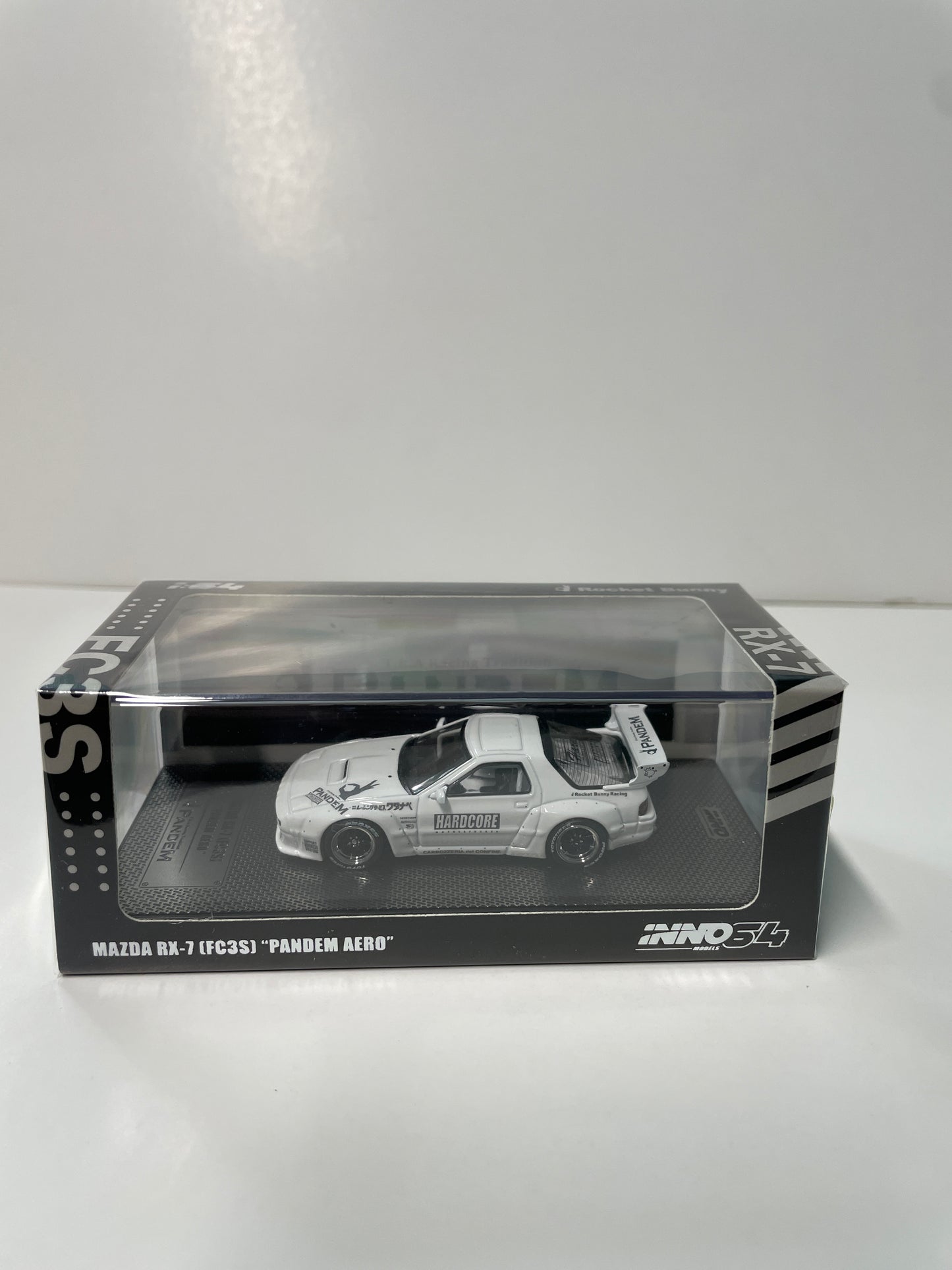 Inno64 1/64 Mazda RX-7 (FC3S) Pandem Aero White
