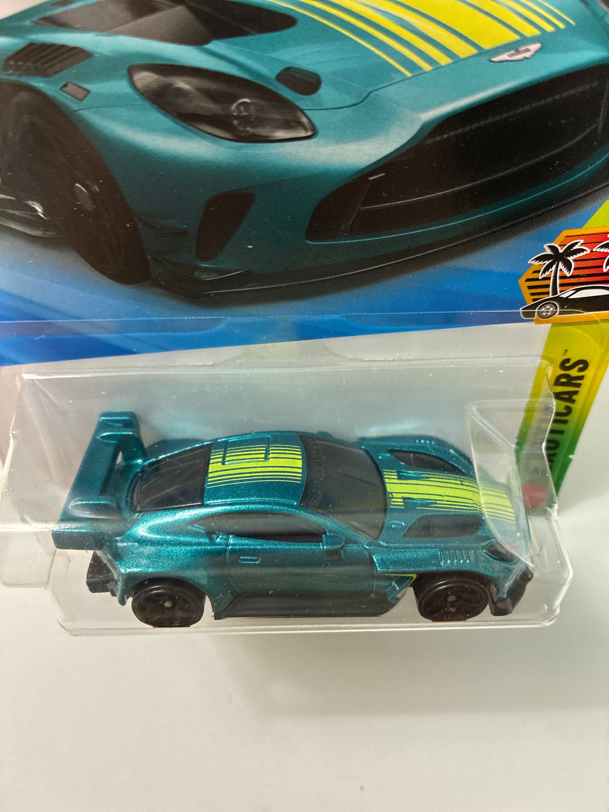 Hot Wheels 1/64 2024 Aston Martin Vantage GT3 Teal
