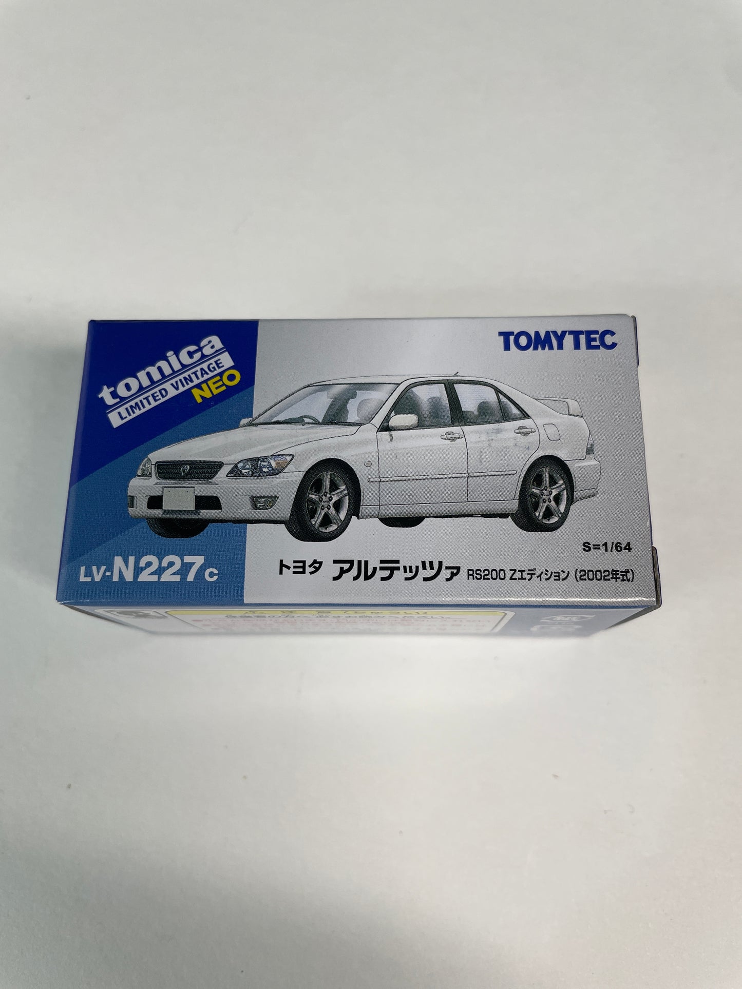 Tomica Limited Vintage Neo 1/64 LV-N227c Toyota Altezza RS200 Z Edition 2002 White