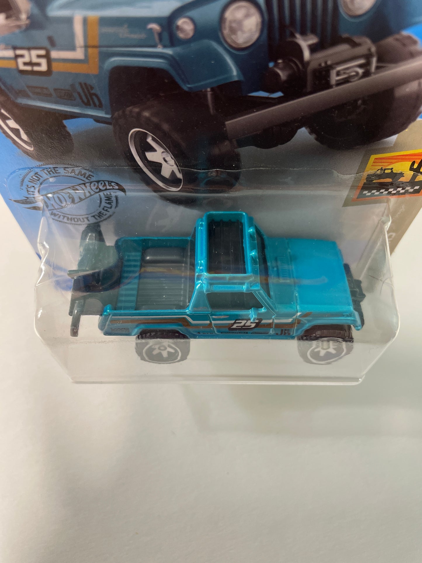 Hot Wheels 1/64 ‘67 Jeepster Commando Blue - Damaged Box
