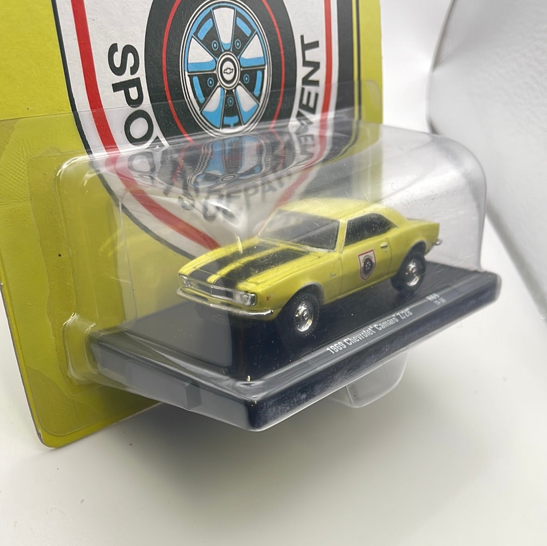 1/64 M2 Machines Auto-Drivers 1969 Chevrolet Camaro Yellow