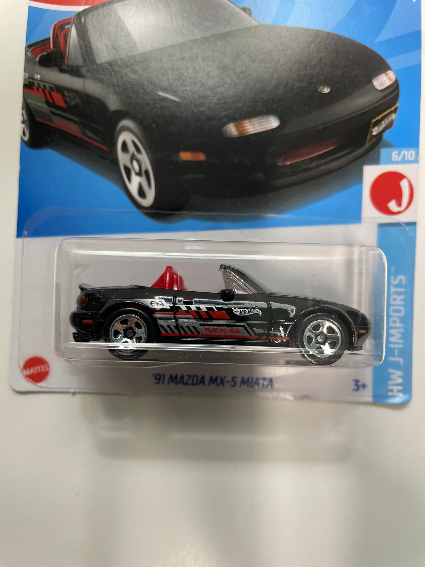 Hot Wheels 1/64 ‘91 Mazda MX-5 Miata Black - Damaged Card