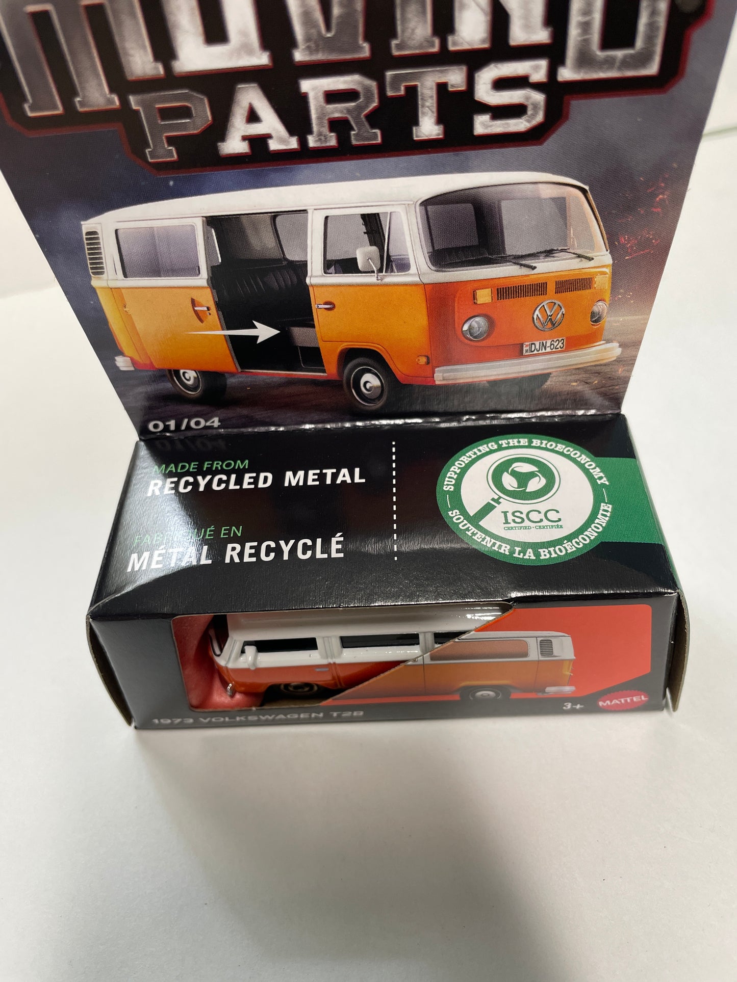 Matchbox 1/64 Moving Parts 1973 Volkswagen T2B Orange & White - JND36 - Damaged Box