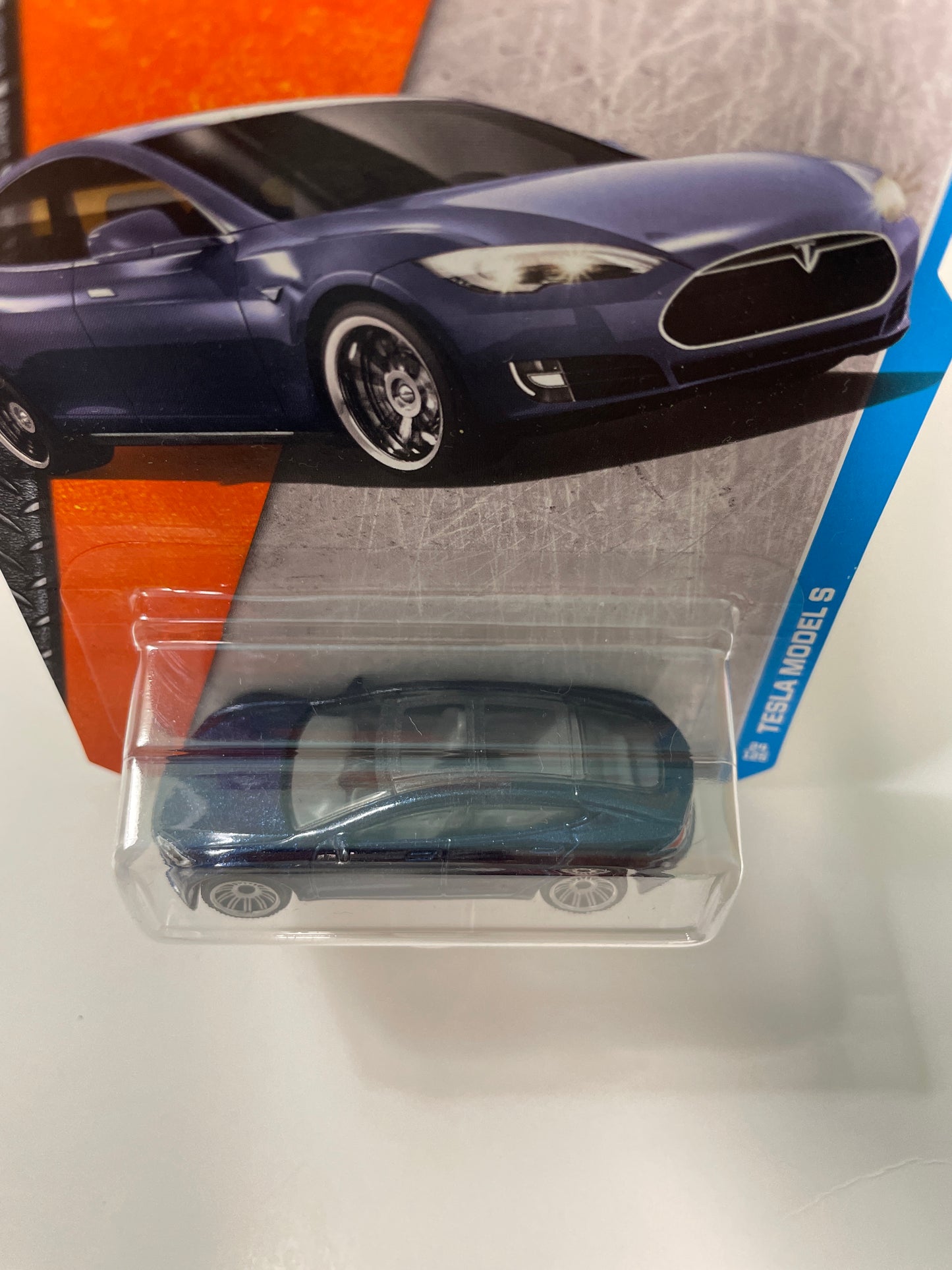 Matchbox 1/64 Tesla Model S Blue