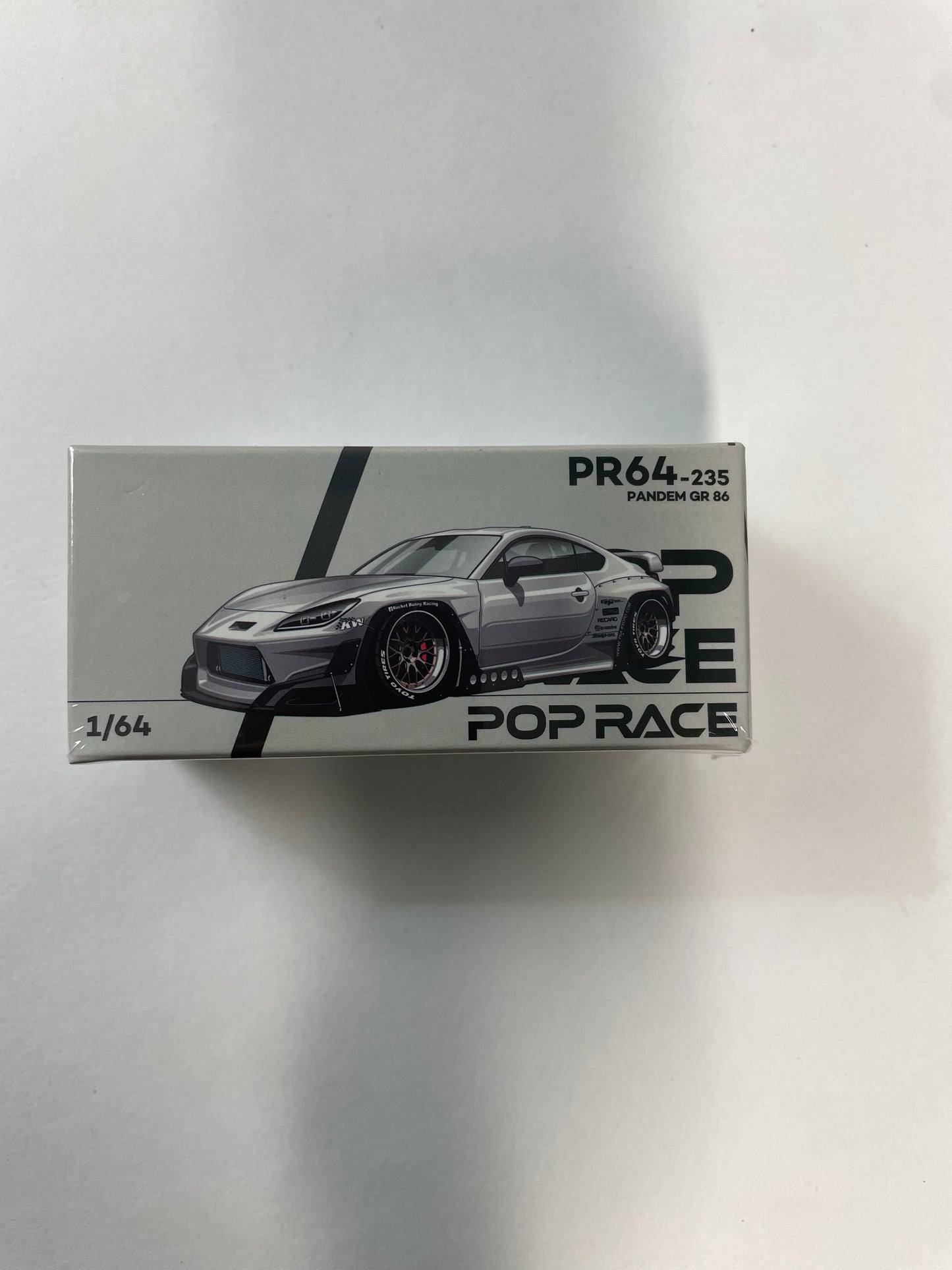 Pop Race 1/64 Toyota Pandem GR 86 Silver - PR64-0235