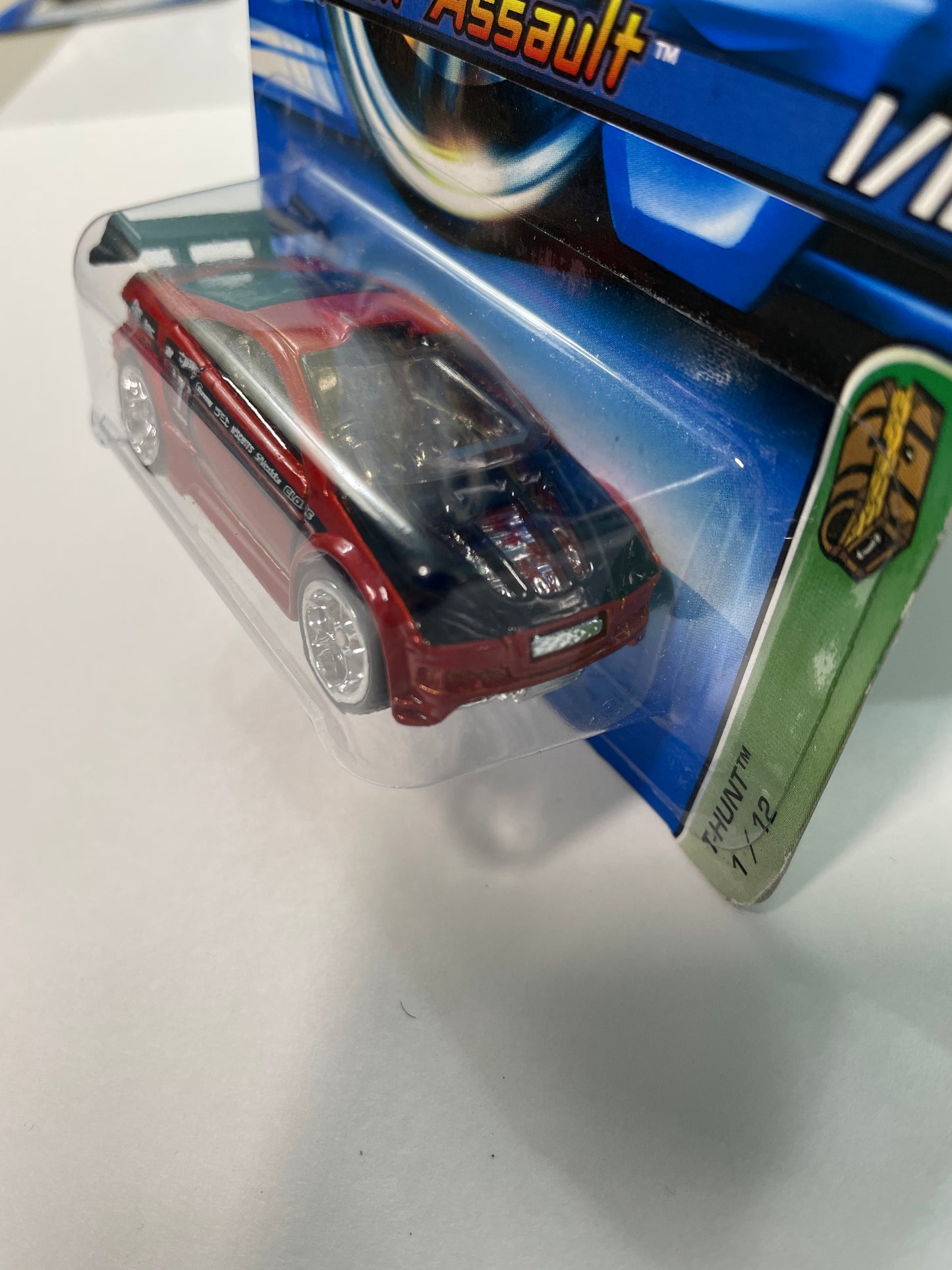 Hot Wheels 1/64 Treasure Hunt Asphalt Assault Red