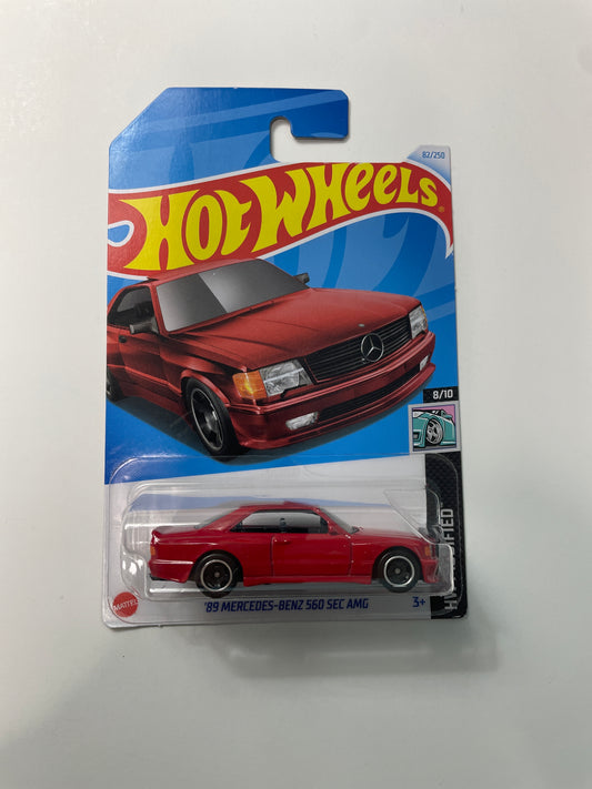 Hot Wheels 1/64 ‘89 Mercedes- Benz 560 Sec AMG Red - Damaged Card