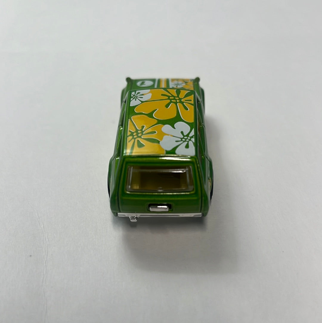 *Loose* Hot Wheels 1/64 Mystery Models Datsun 510 Wagon Green