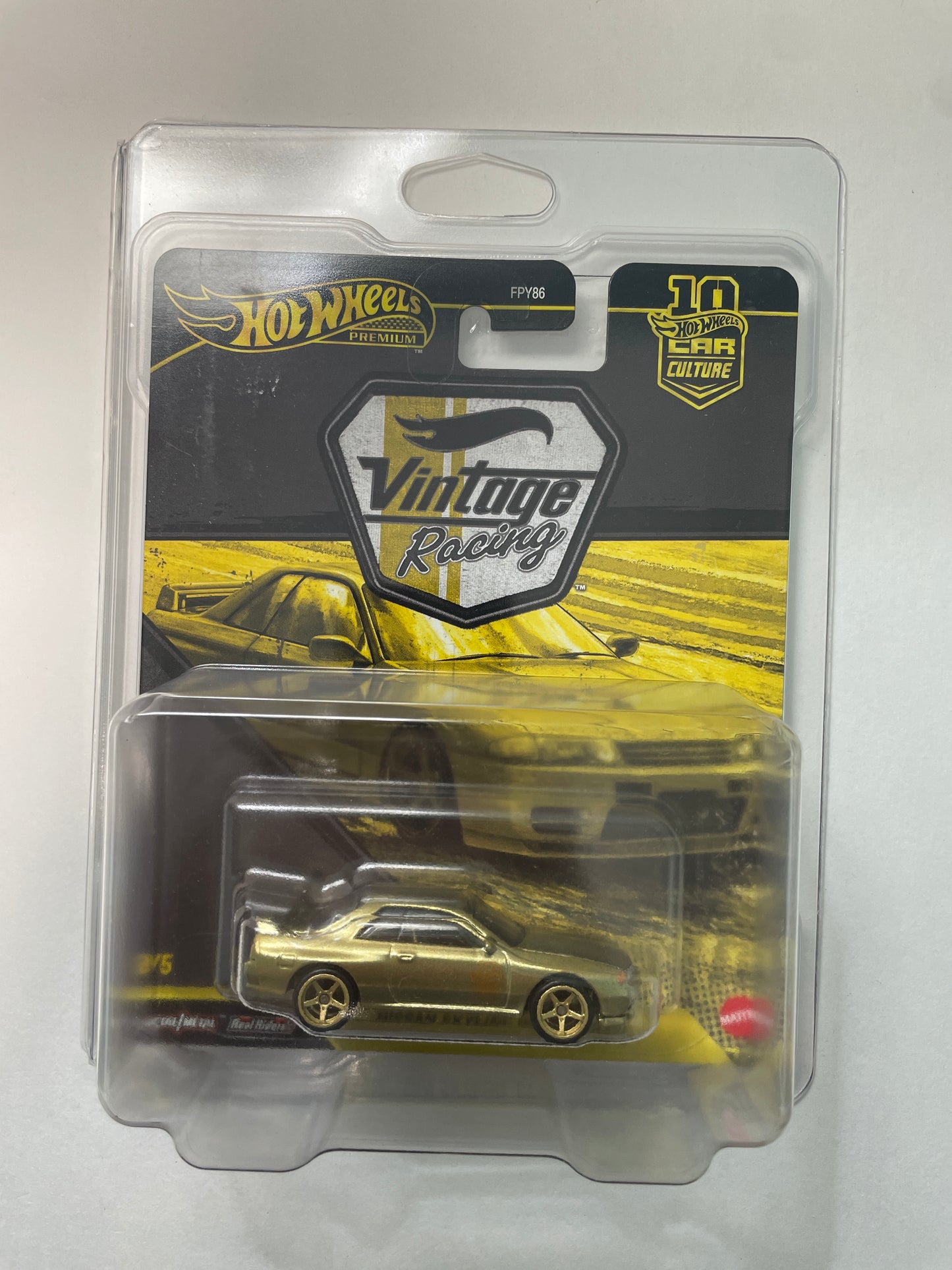 *Chase* Hot Wheels 1/64 Car Culture 2026 Mix T Vintage Racing Nissan Skyline GT-R (BNR32) Gold - JKF23