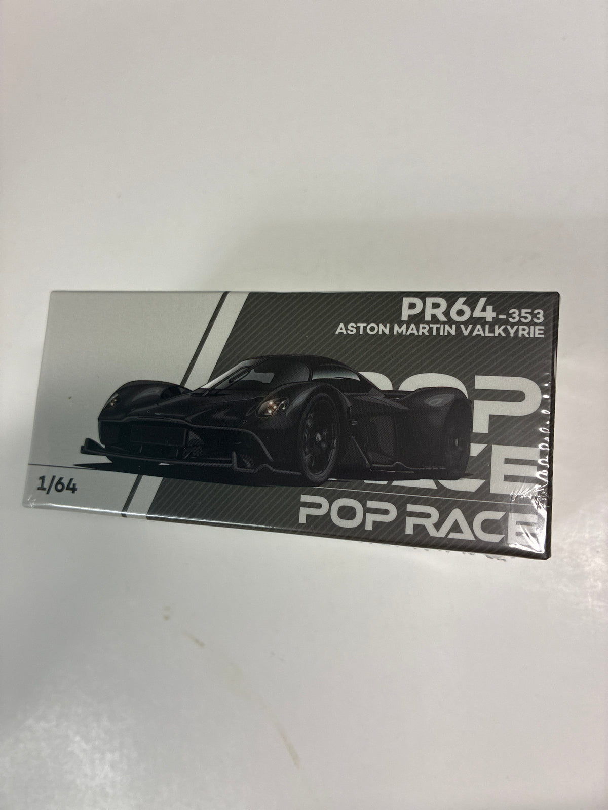 Pop Race 1/64 Aston Martin Valkyrie Carbon Black - PR64-0353