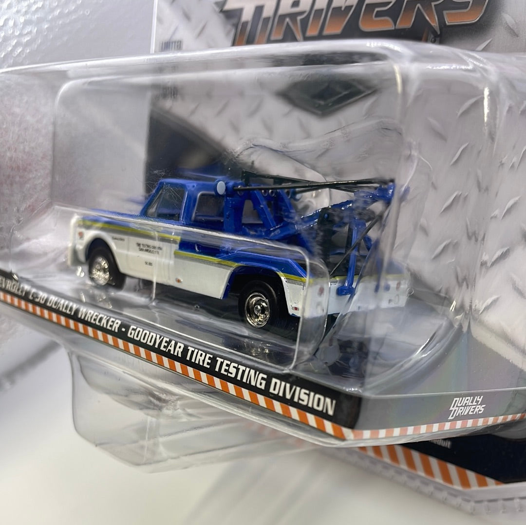 Greenlight 1/64 Dually Drivers 1972 Chevrolet C-30 Dually Wrecker - Goodyear Tire Testing Division Blue