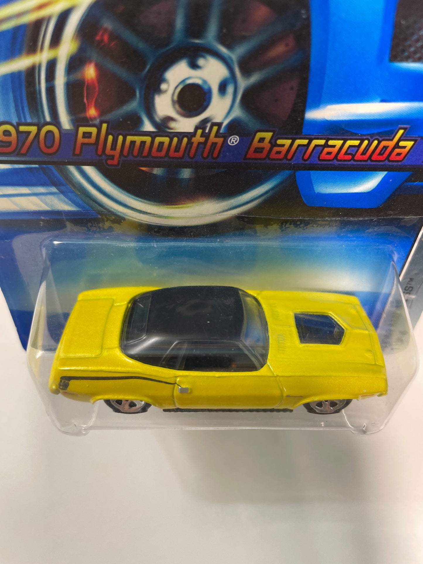 Hot Wheels 1/64 1970 Plymouth Barracuda Yellow - Damaged Box