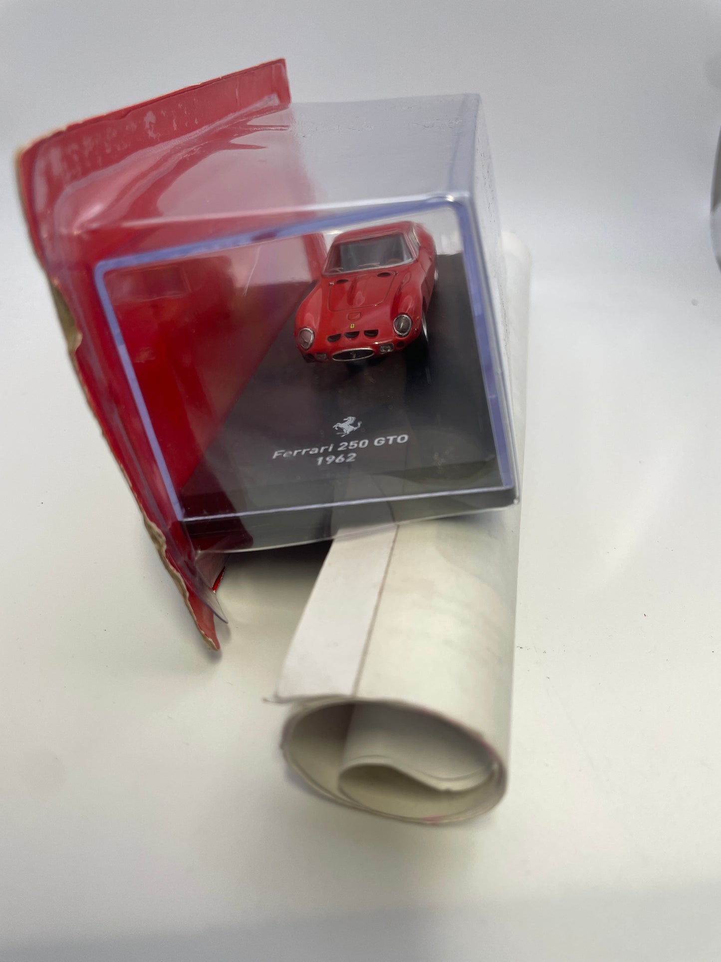 Centauria 1/64 Ferrari 250 GTO 1962 Red - Damaged Case