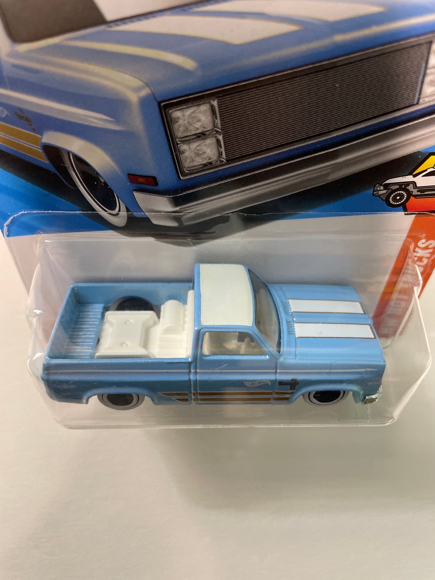 Hot Wheels 1/64 ‘83 Chevy Silverado Blue - Damaged Box